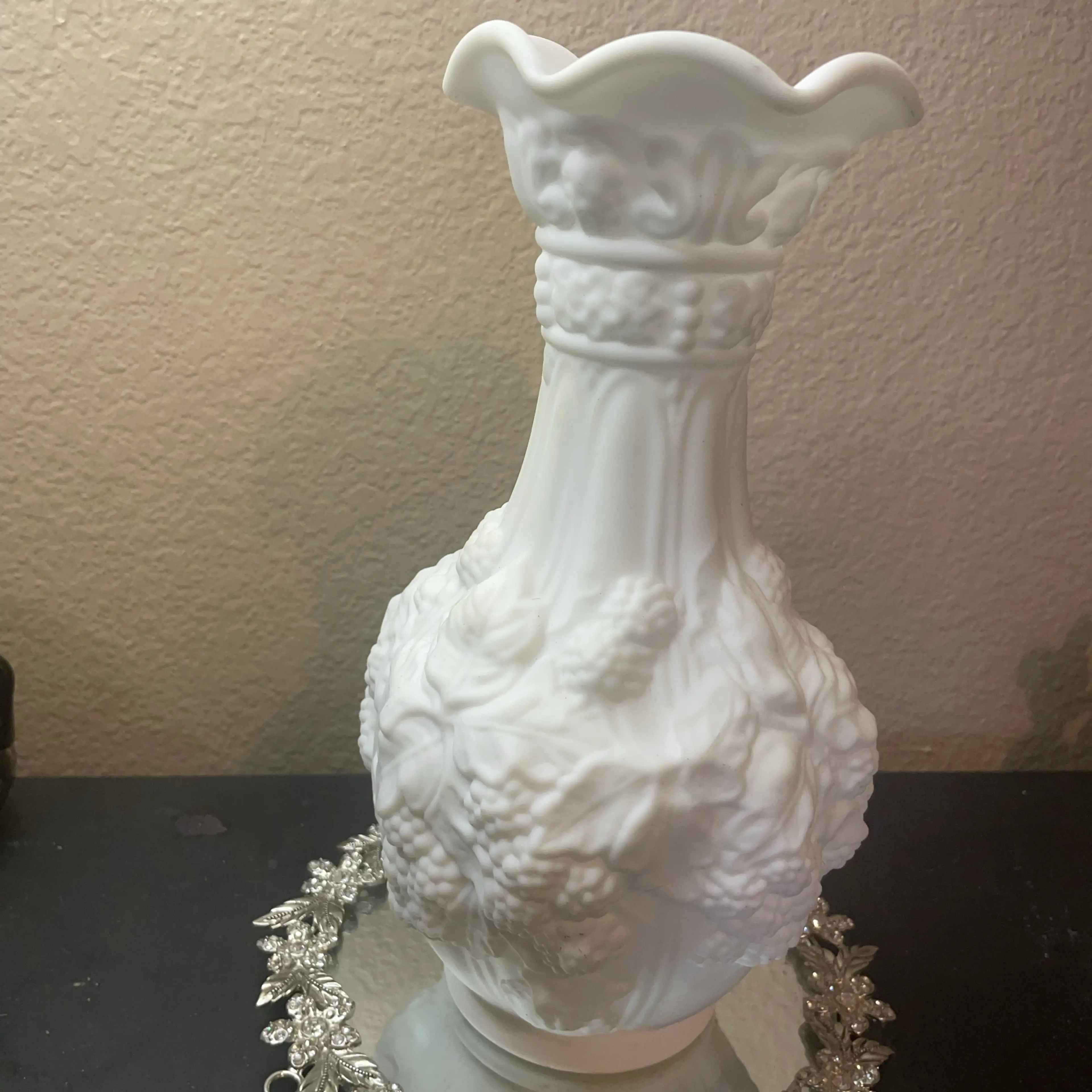 Image 2 of 7