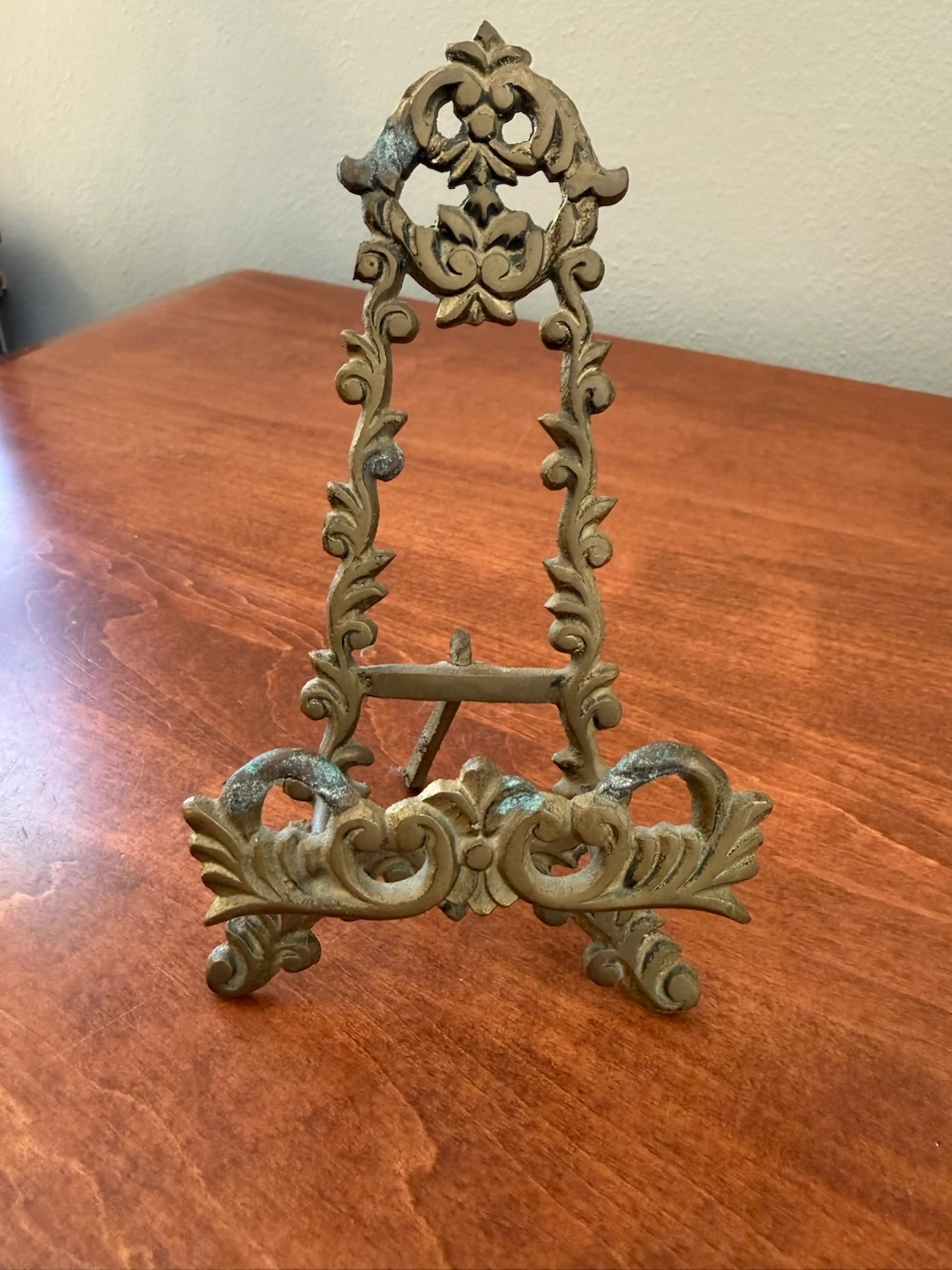 Image 1 of 5