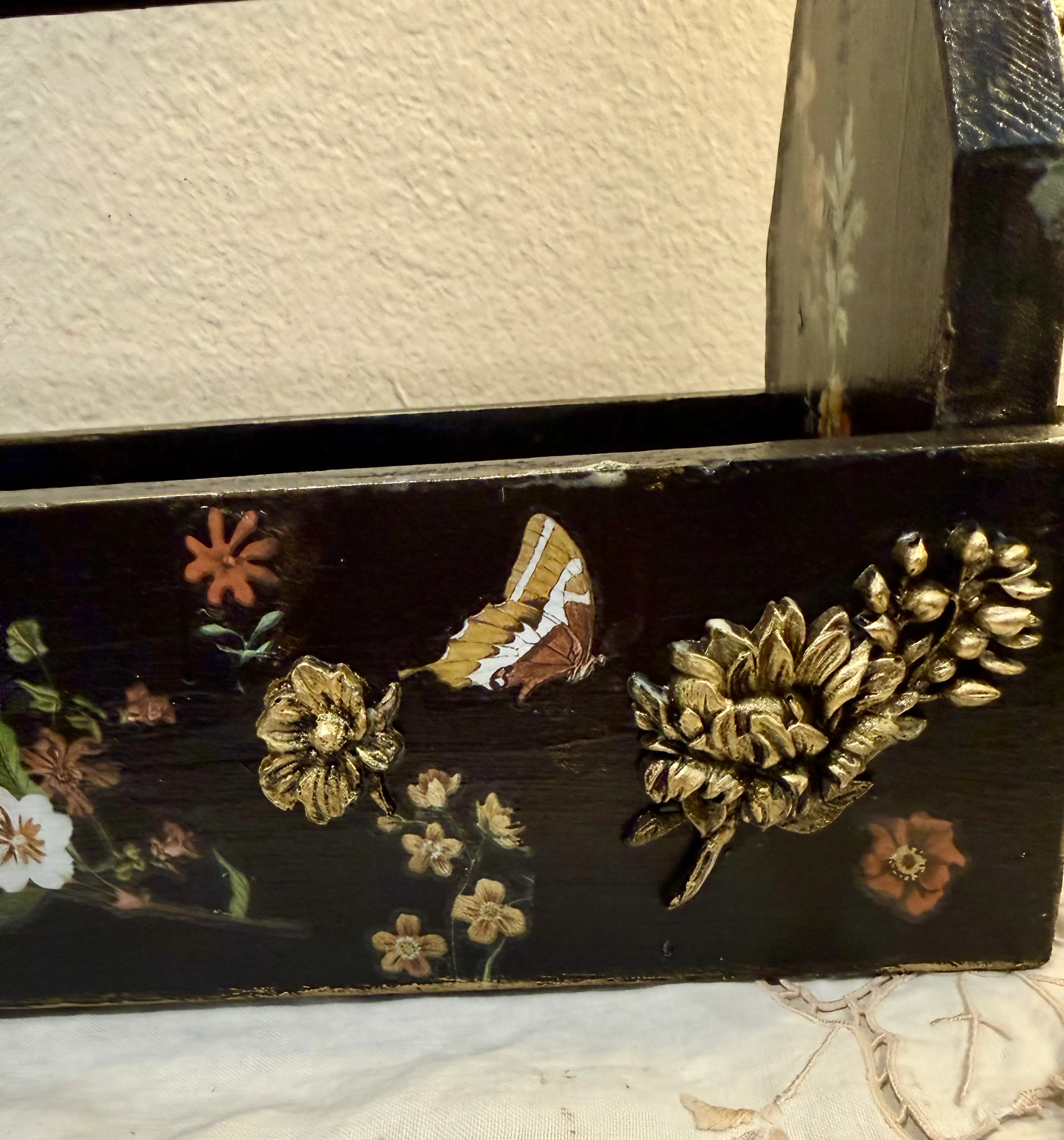 Image 4 of 22