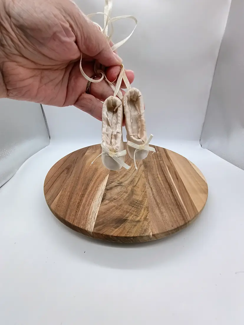 Satin Covered Resin Ballet Shoes Toe Shoes Ornament Christmas