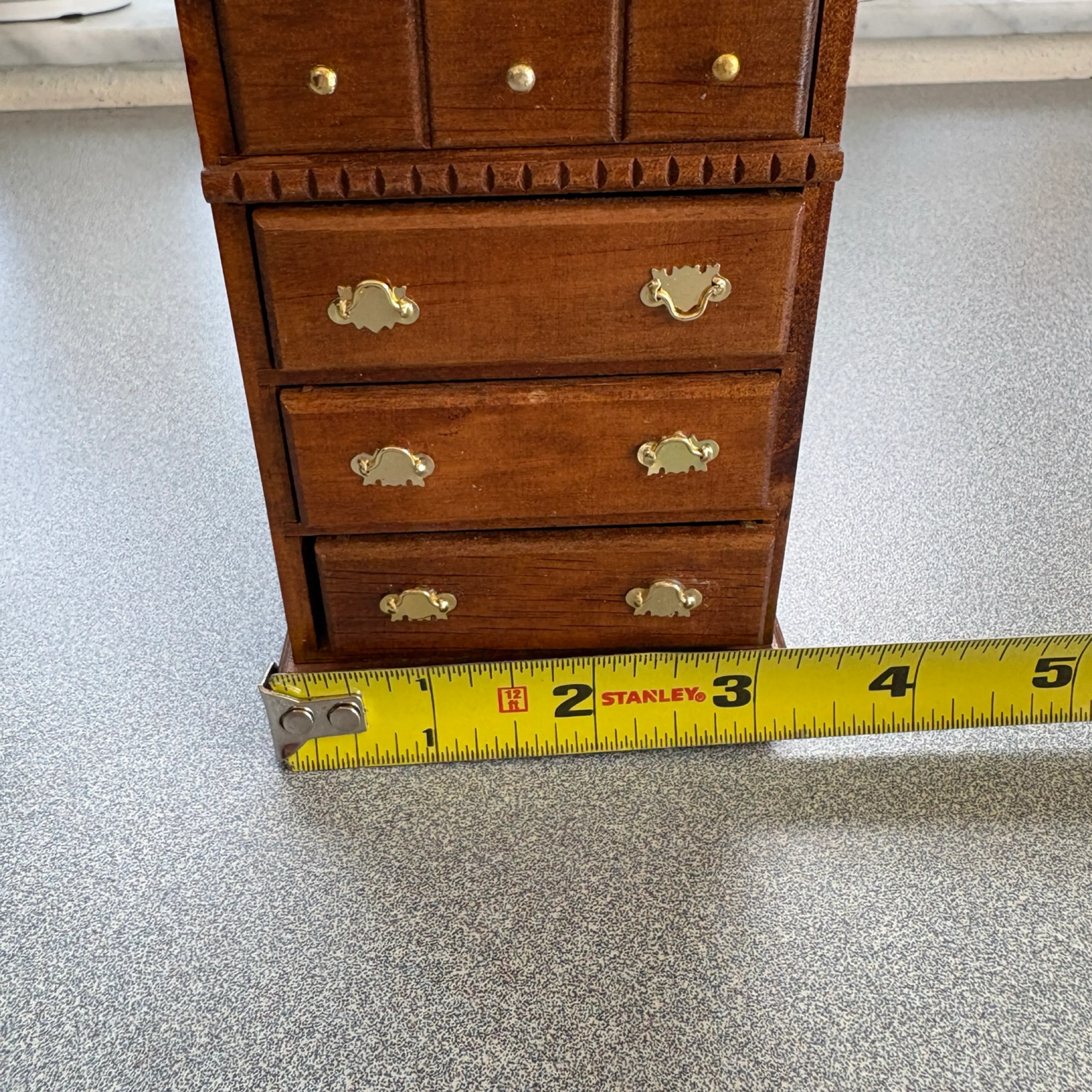 Image 3 of 5