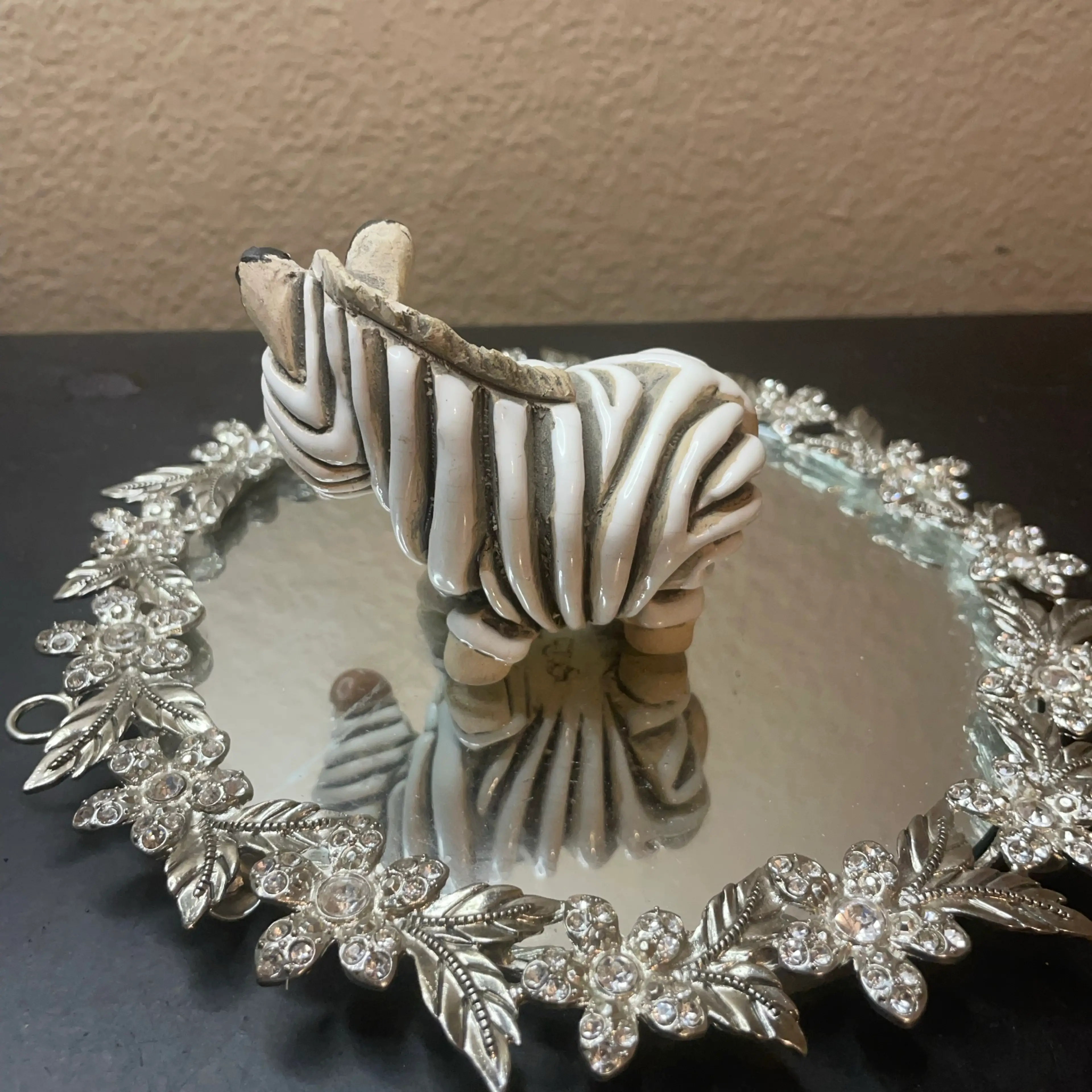 Image 3 of 6
