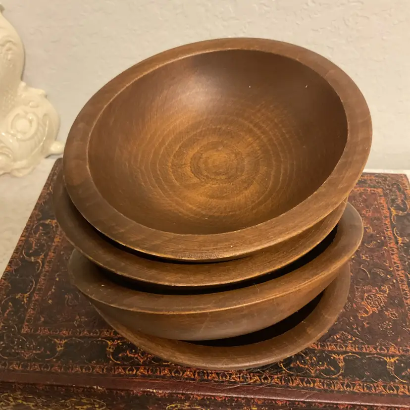 🪾 Set Of Four (4) Wooden Bowls