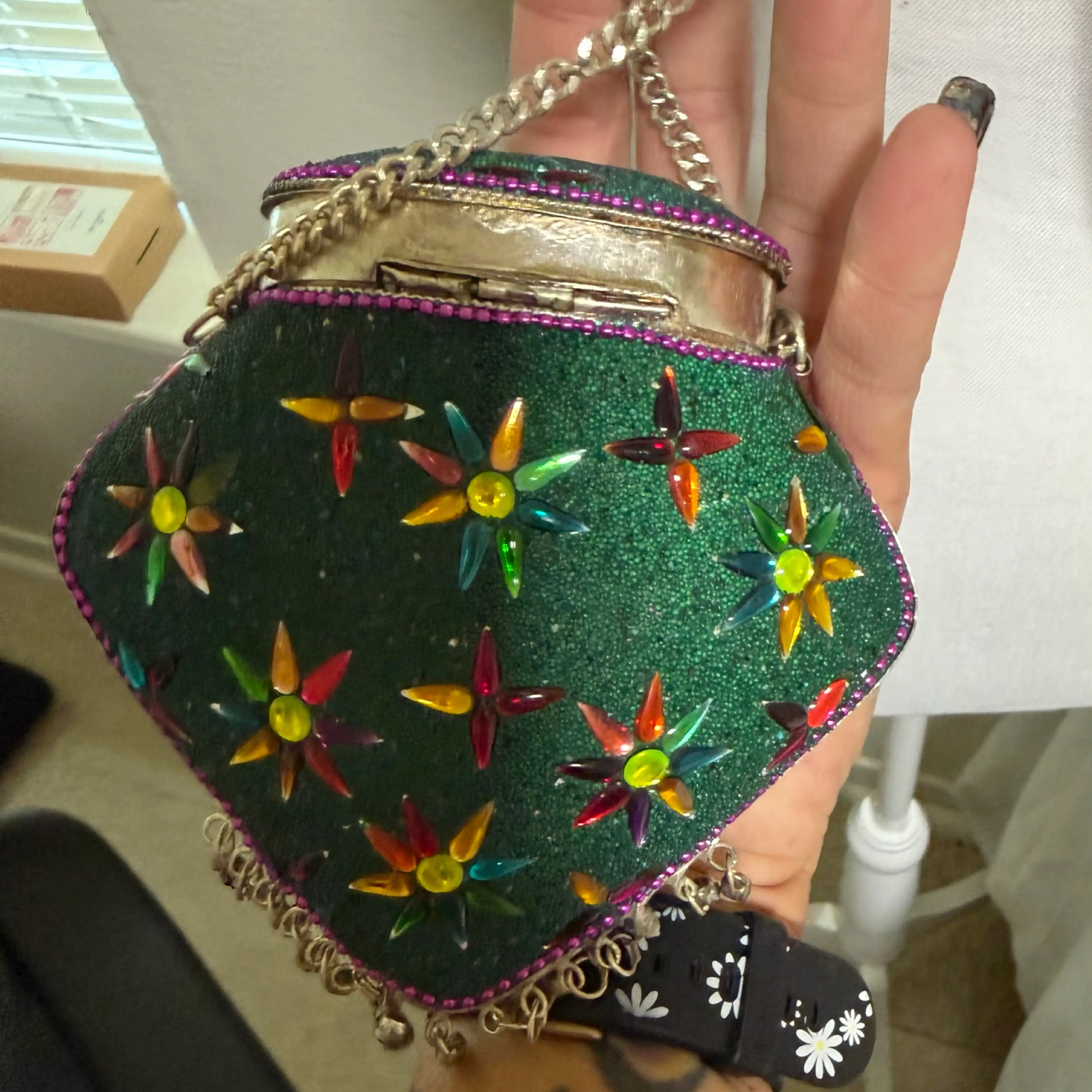 Image 3 of 4