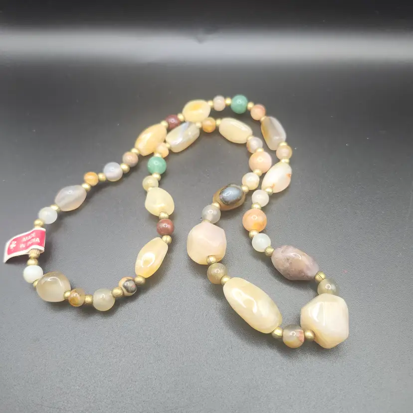 #08 Vintage Agate Beggars Bead Necklace made in 1970's