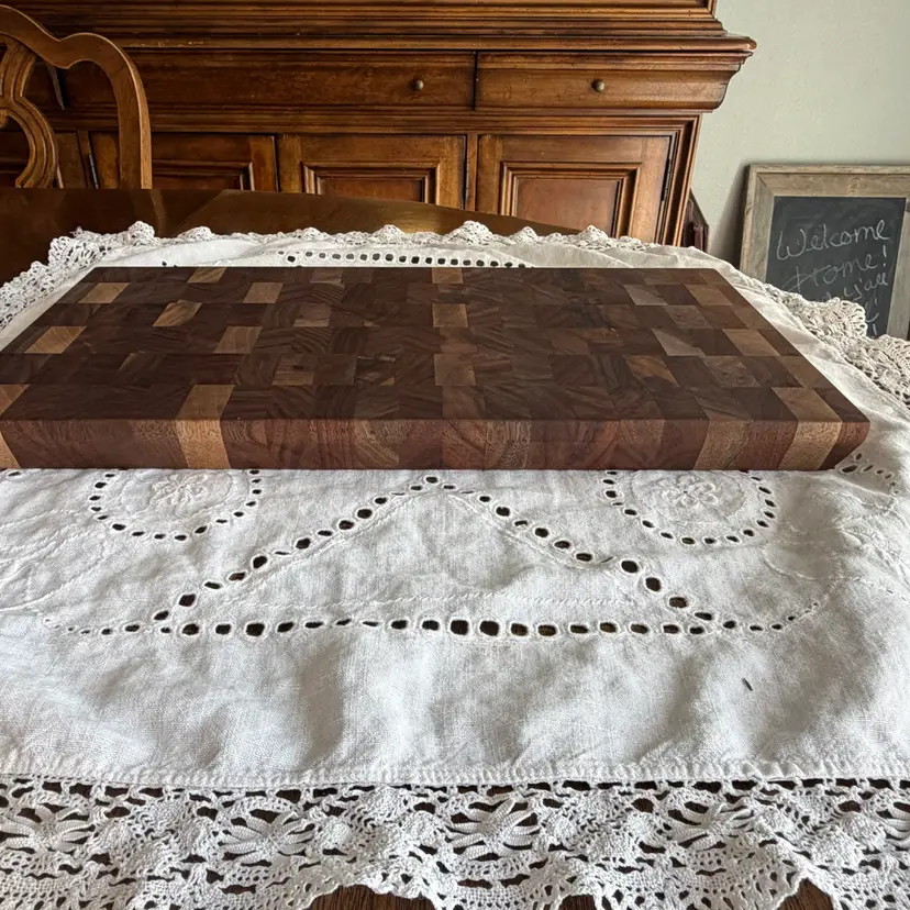 End Grain Walnut Cutting Board