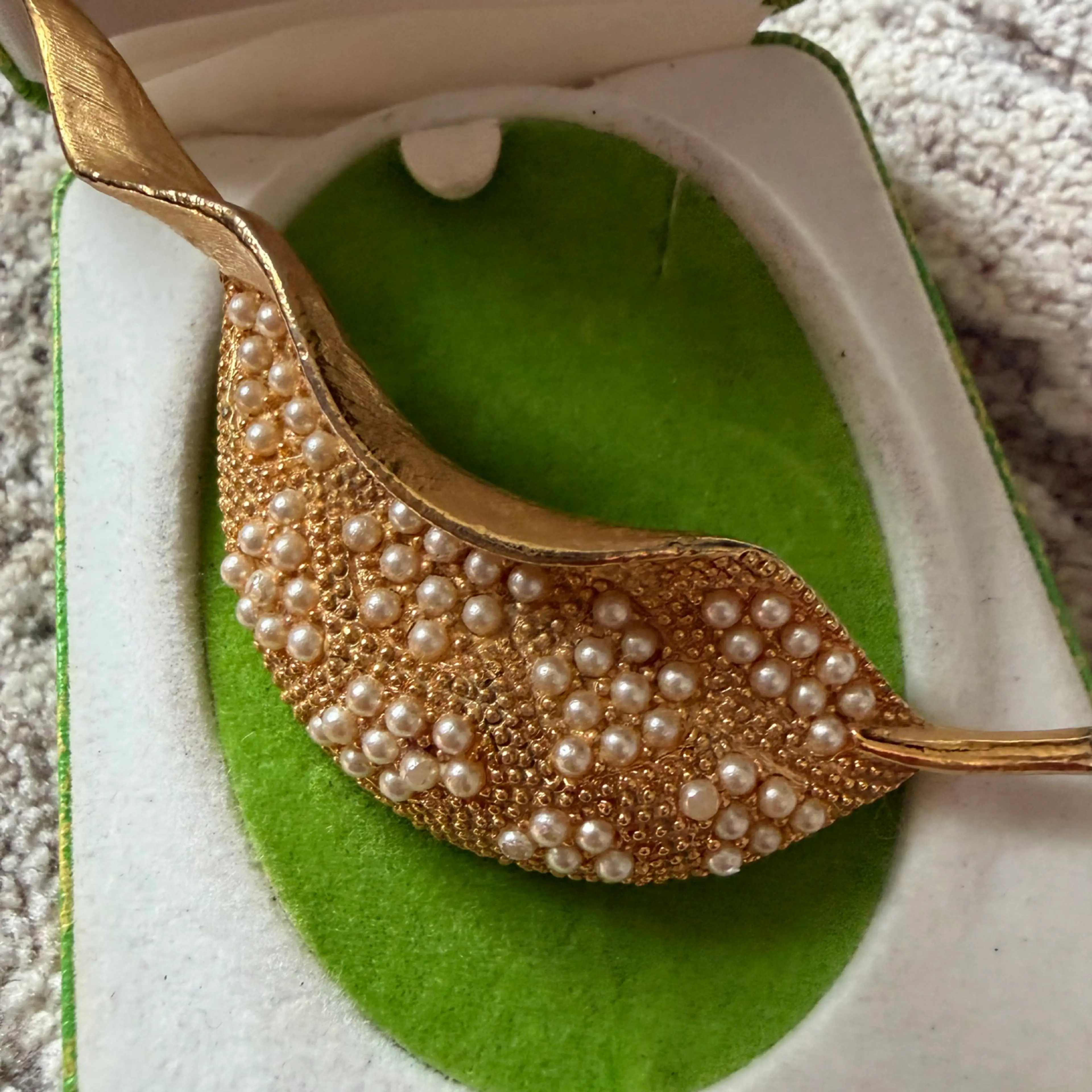 Image 2 of 4
