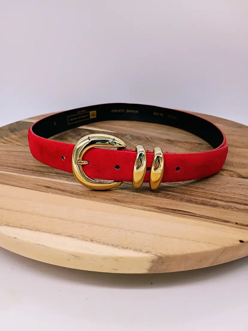 Morgan Taylor Ladies Red Suede 1" Wide Belt Size S 24-28"