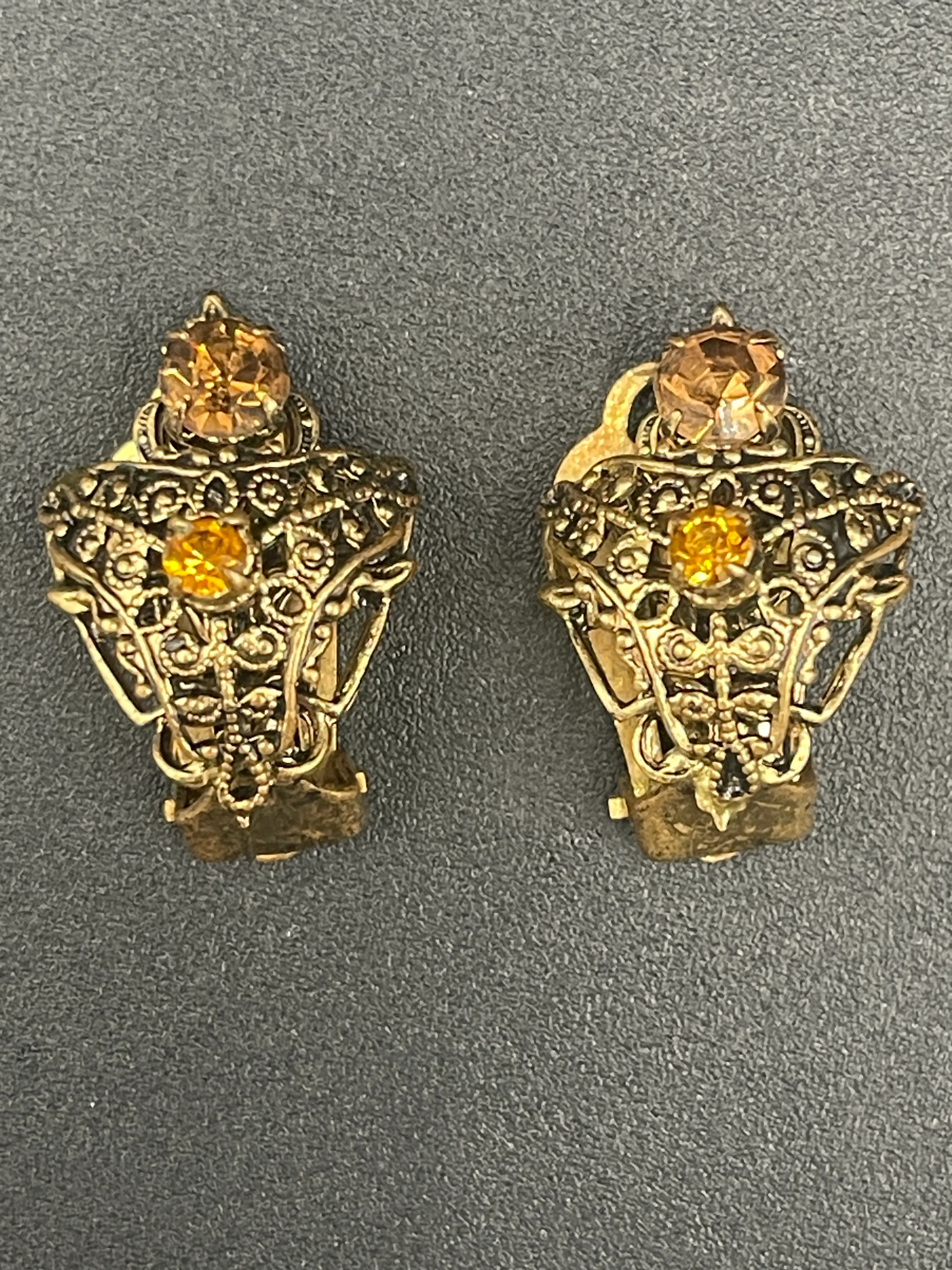 Image 3 of 6