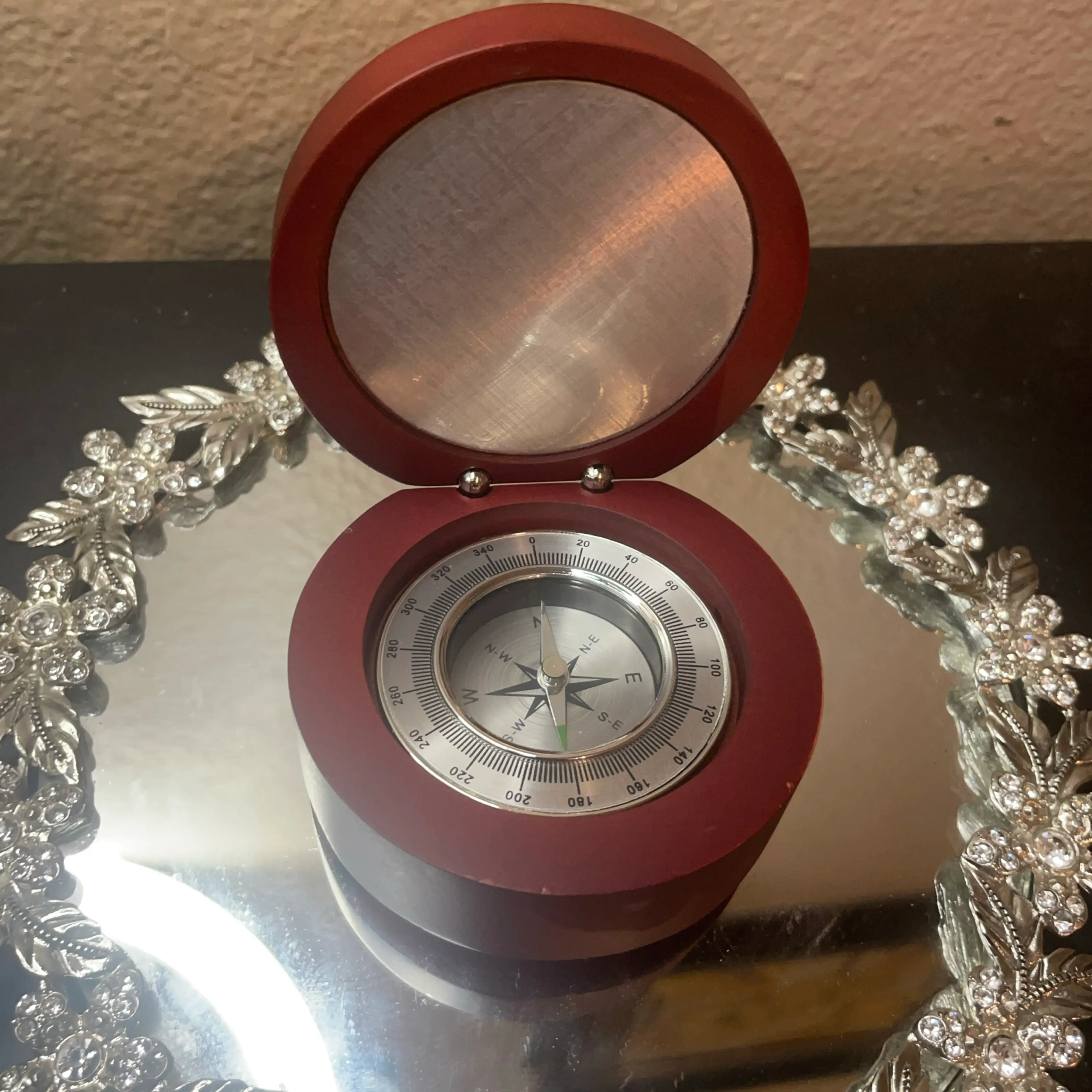 Image 2 of 4