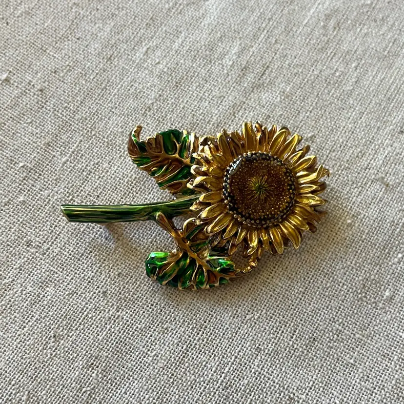 Vintage Sunflower 🌻 Brooch
