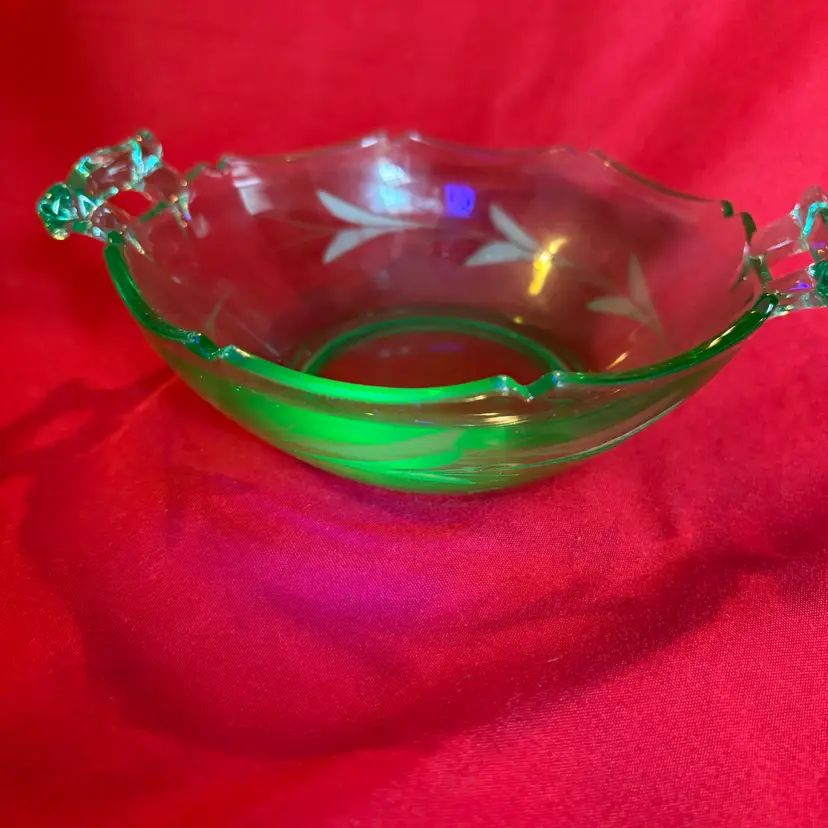 15. VTG 1925-‘37 Heisey # 1229 Candy/Nut Dish