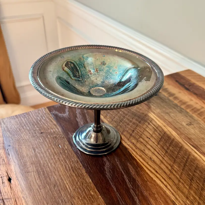 🎀 W.M Rogers Silver- Plated Pedestal Bowl