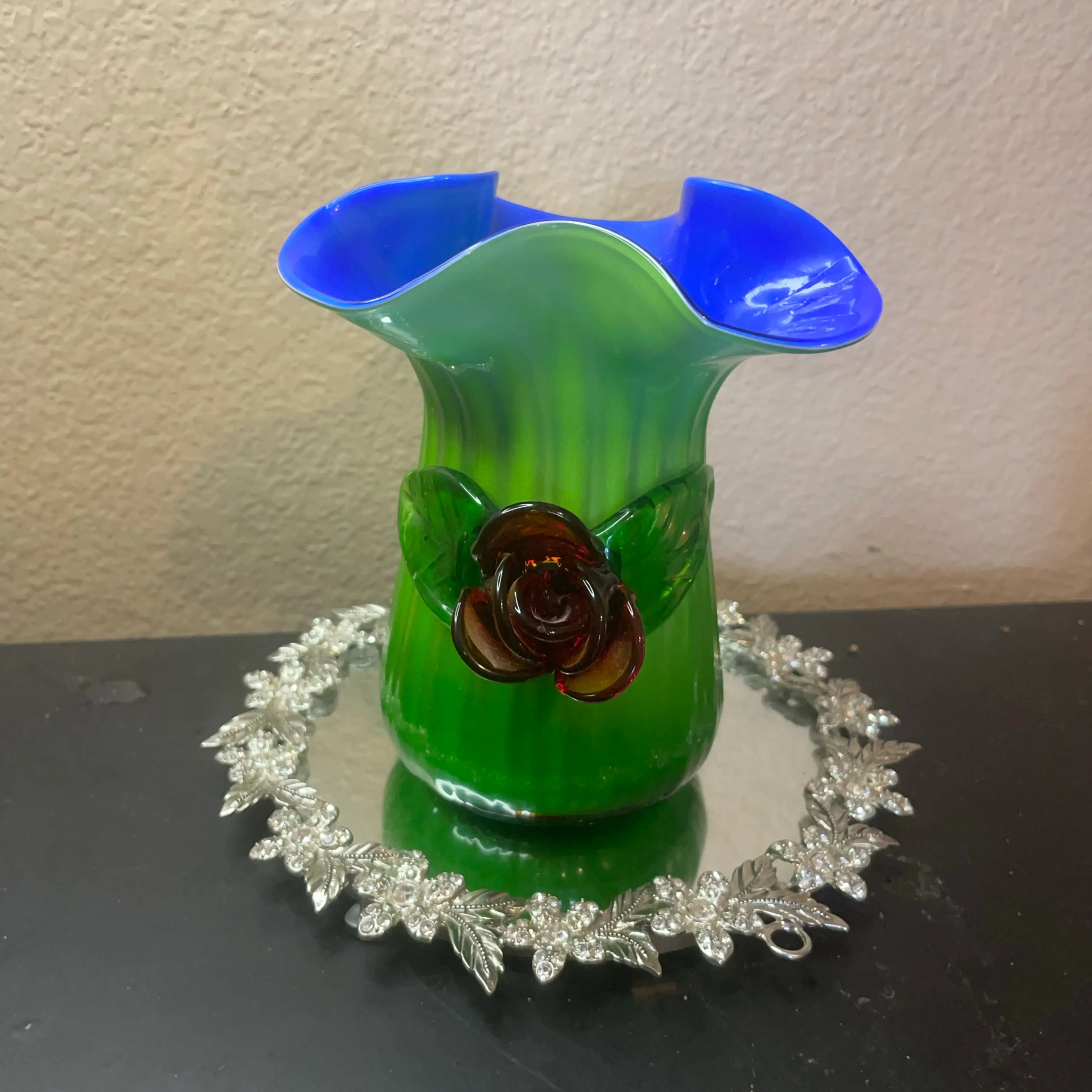 Image 2 of 7