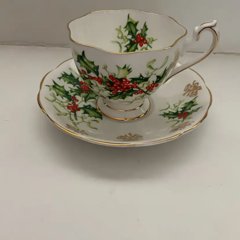 Queen Anne Yuletide Teacup