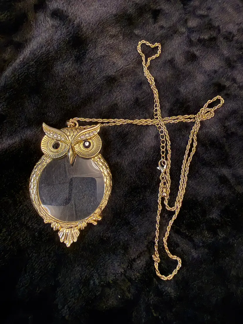 Vintage Owl Pendant looking glass Necklace