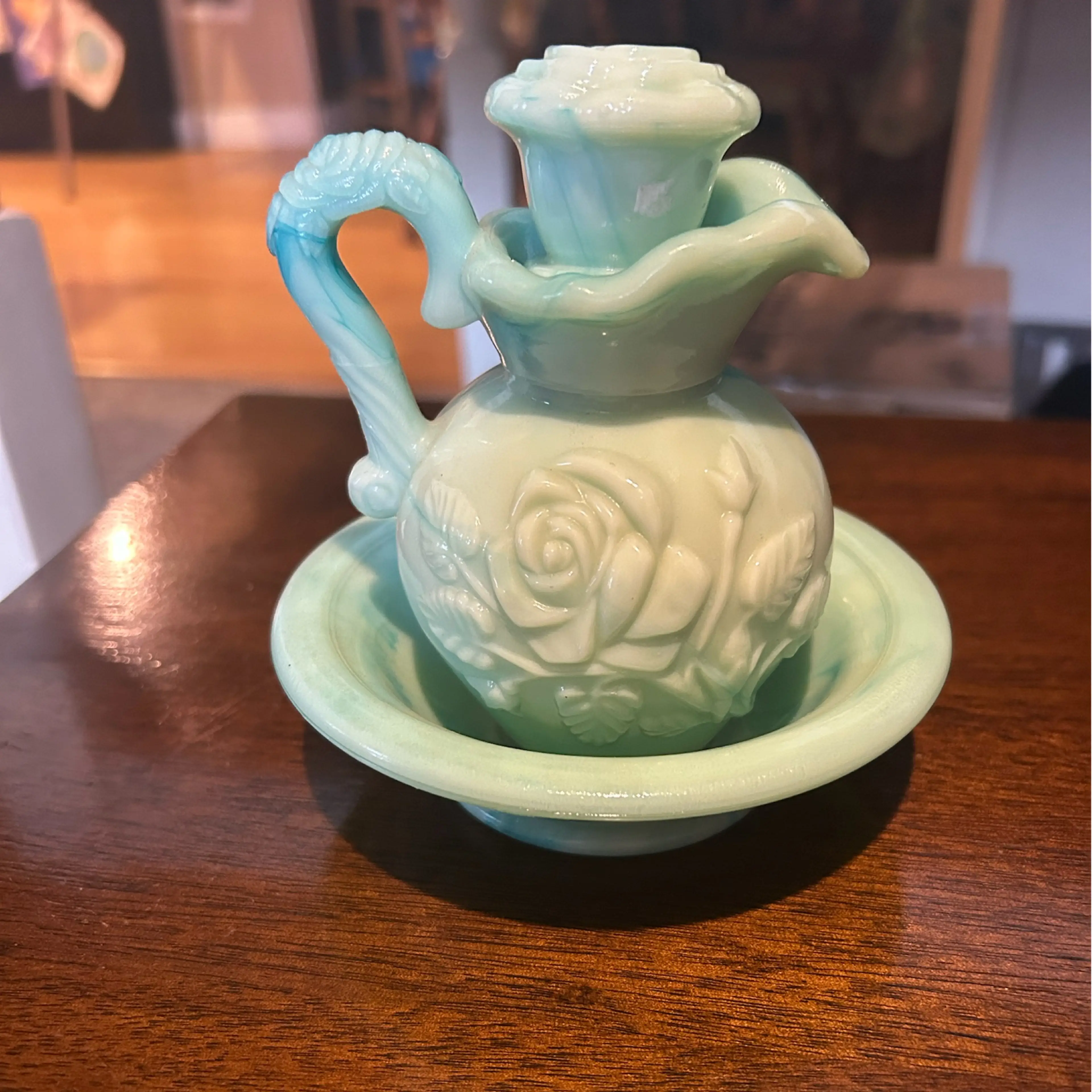 Image 1 of 6