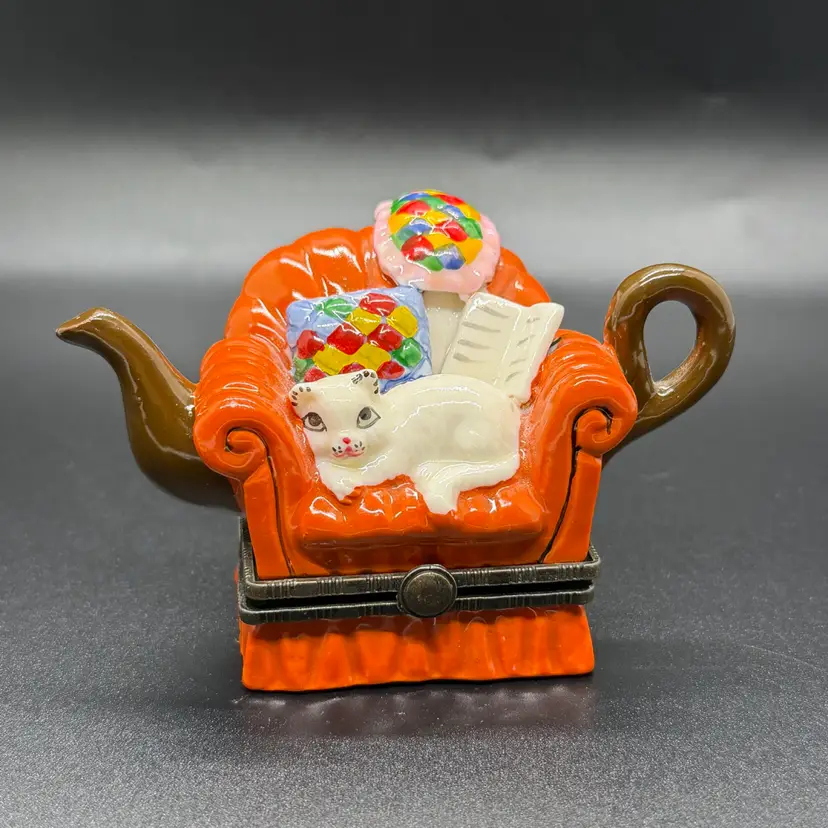 Ceramic Teapot Trinket Cat On Couch With Pillows No Trinket Included White Cat