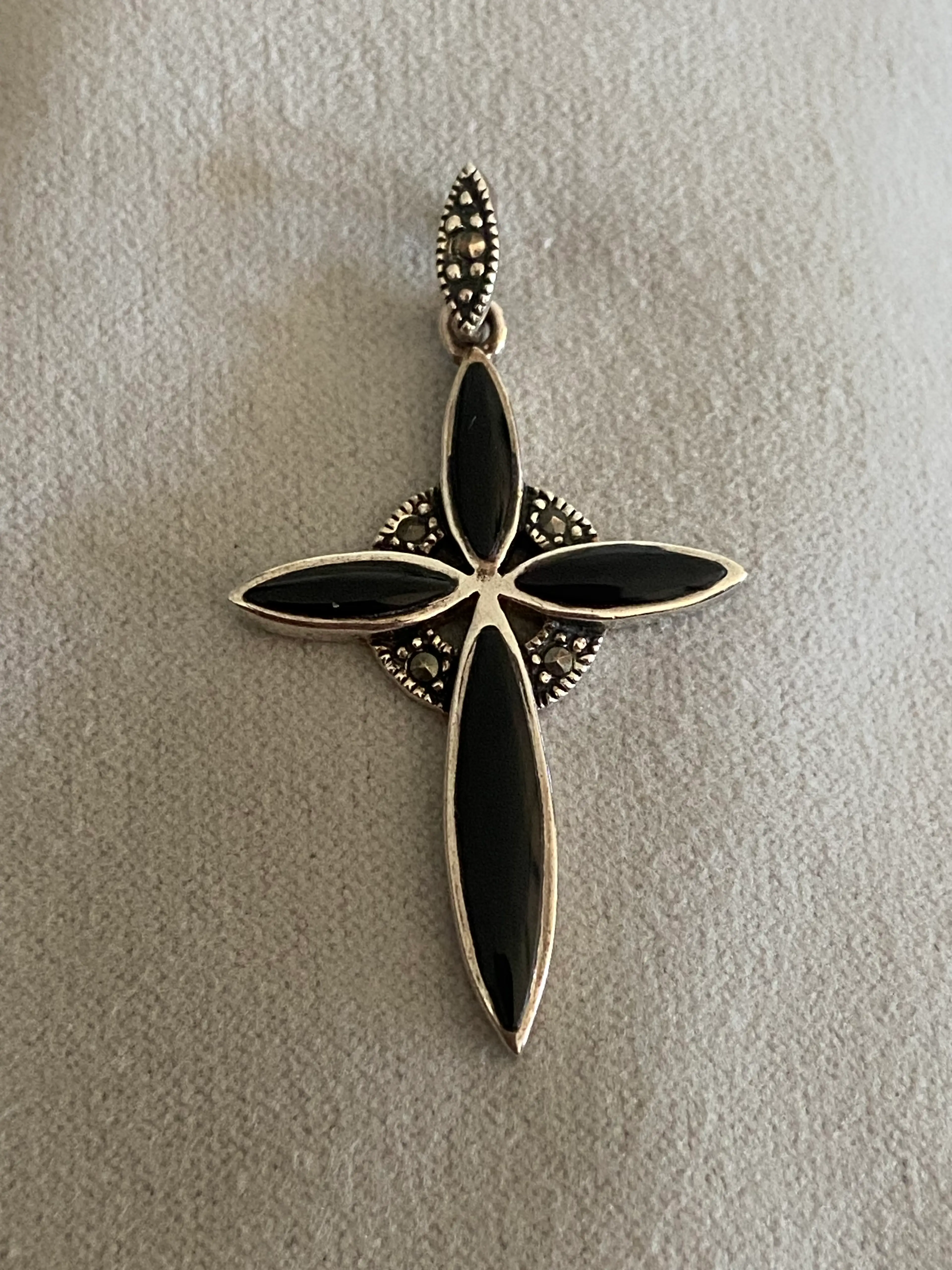 Image 4 of 4