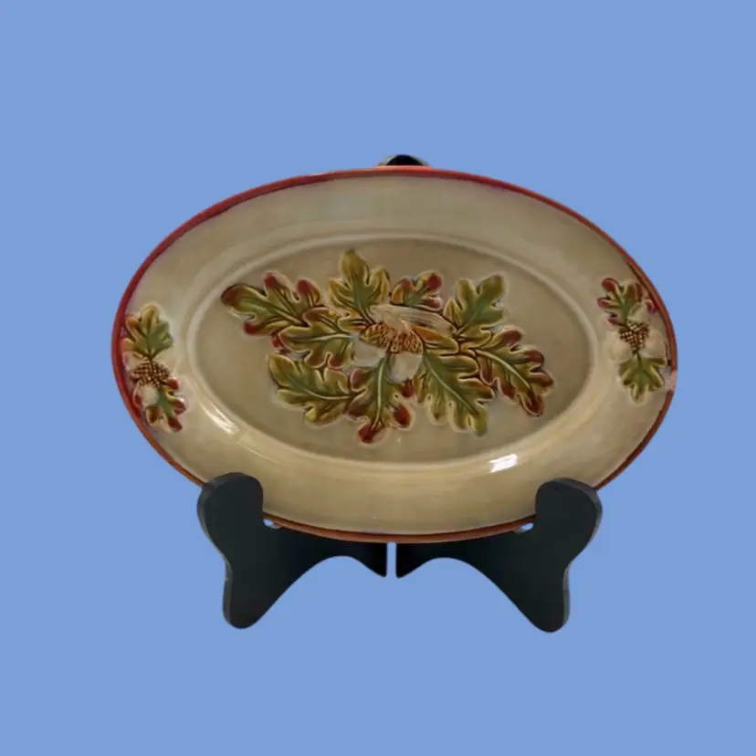 #007- 12" Serving Plate Oak Leaf Steak Appetizer Plate