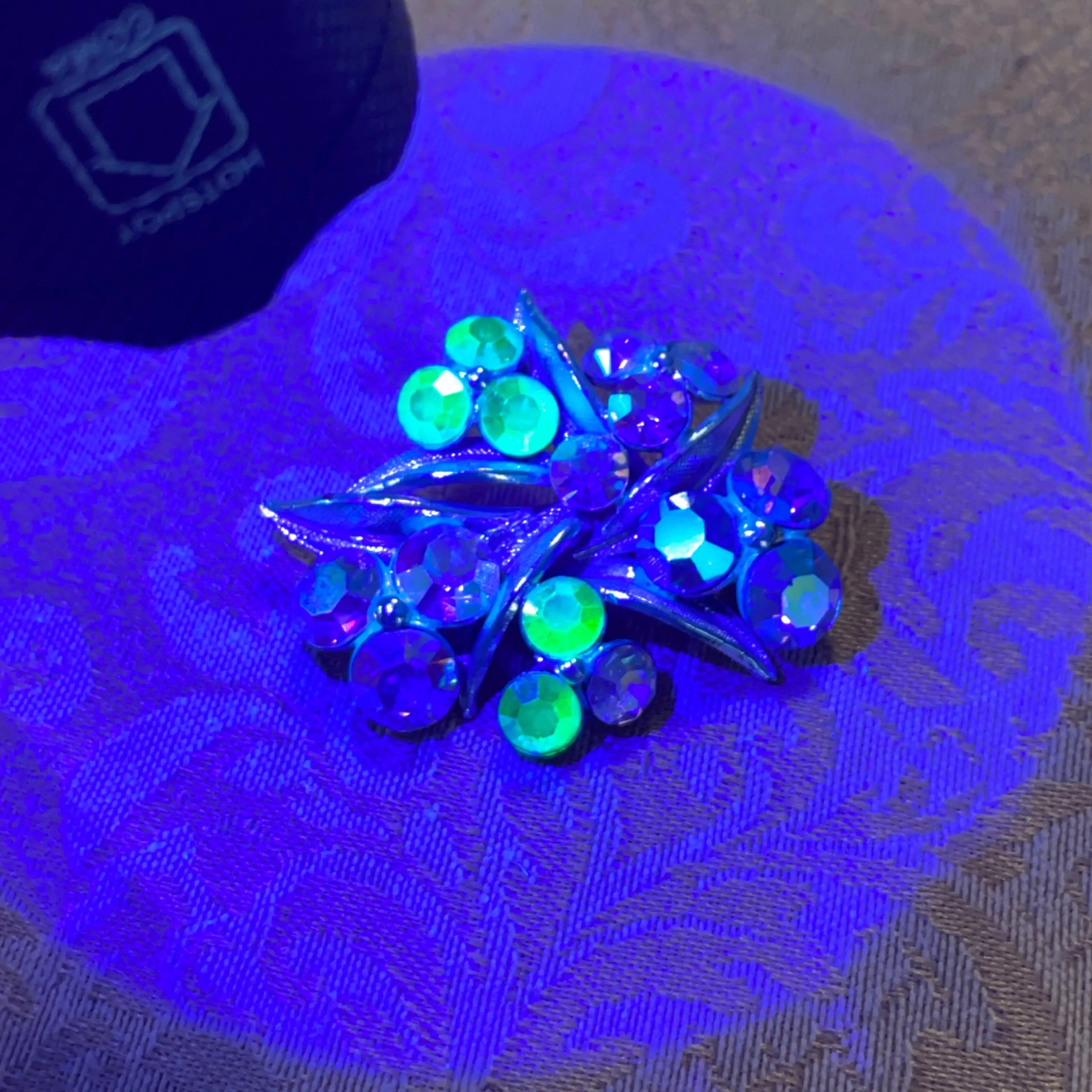Image 2 of 6