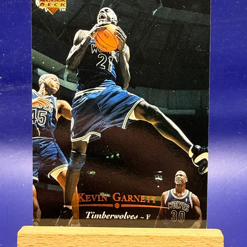 1995-96 Upper Deck - Kevin Garnett #273 (RC) A99