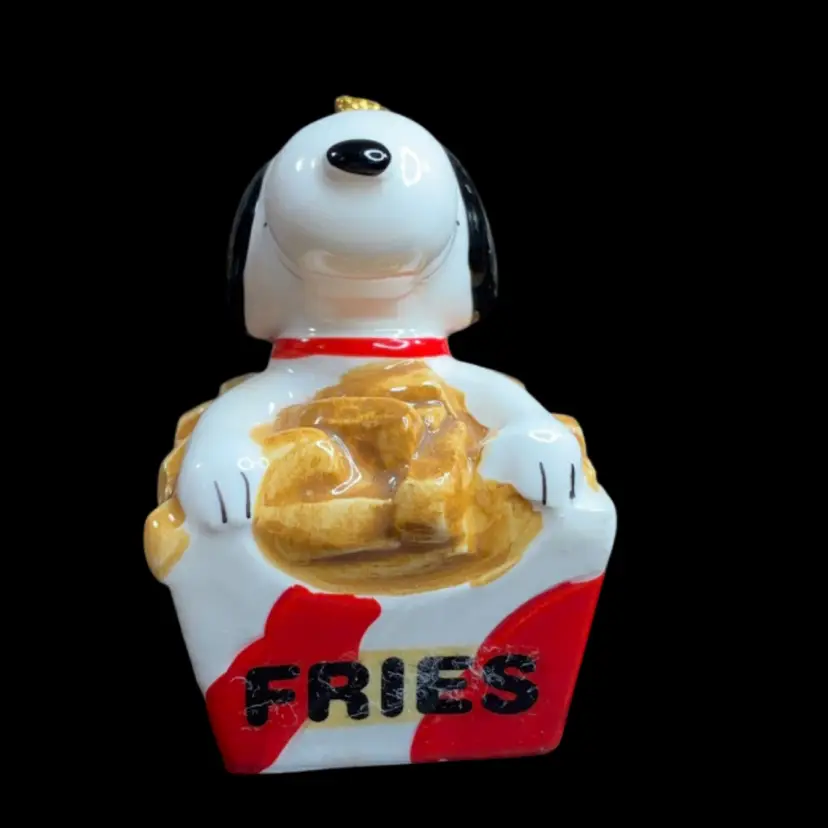 #05 - Vintage Japan Peanuts Ornament Snoopy & French Fries