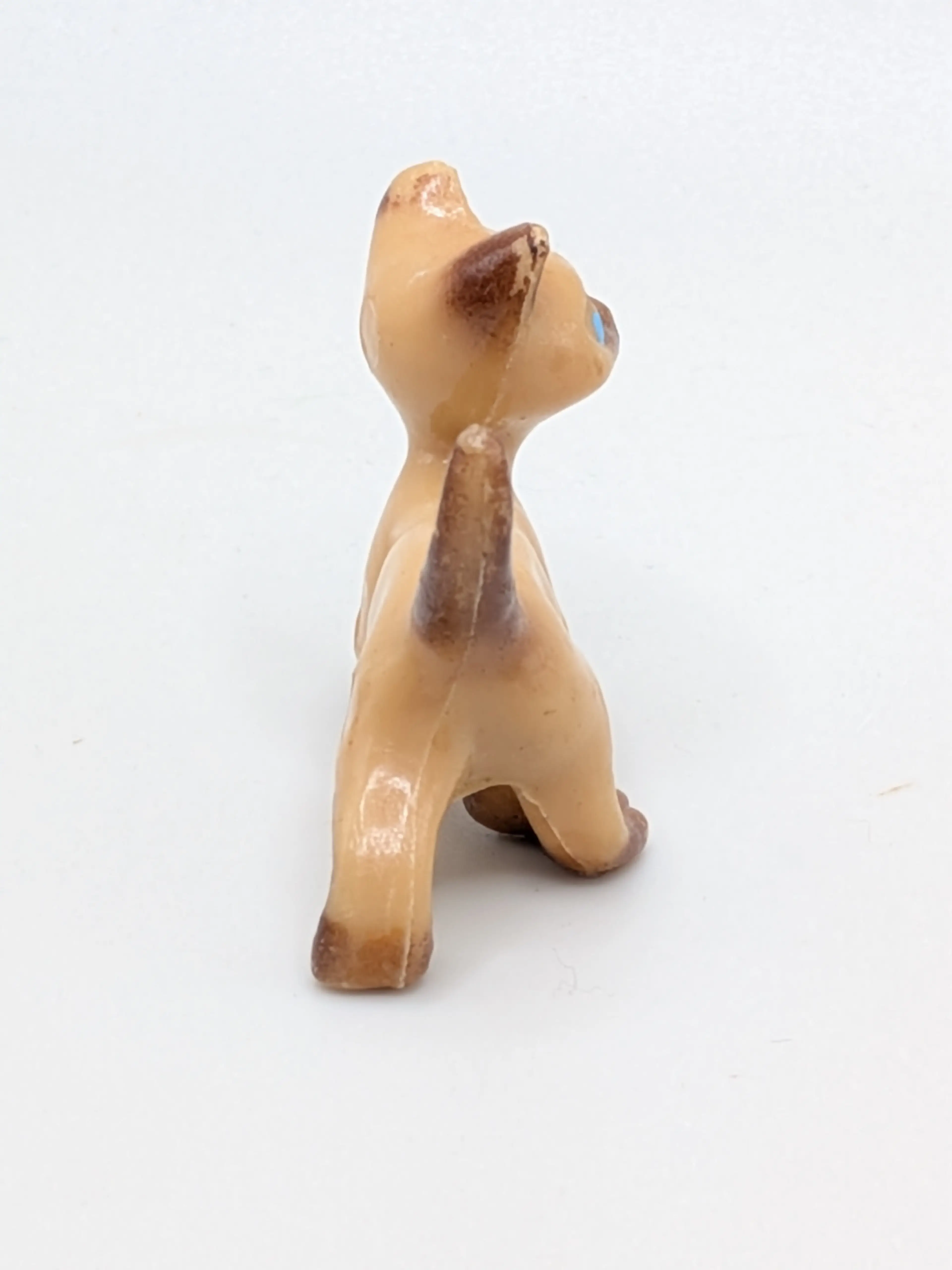 Image 4 of 8