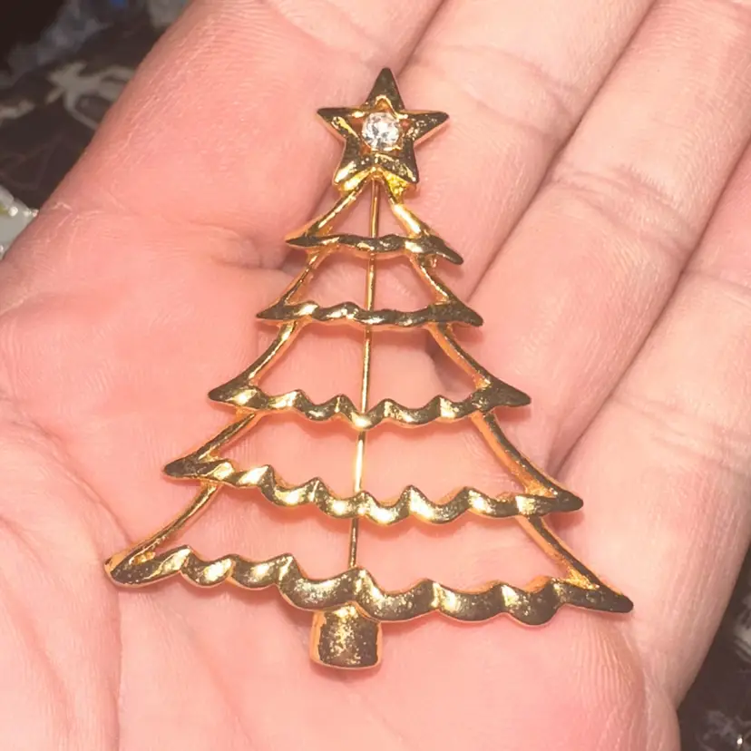 Gold Tone Christmas Tree Brooch Pin