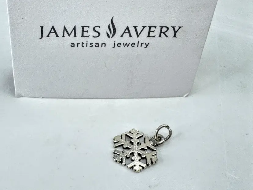 Vintage James Avery Artisan Sterling Silver Snow Crystal Snowflake Charm JR2078