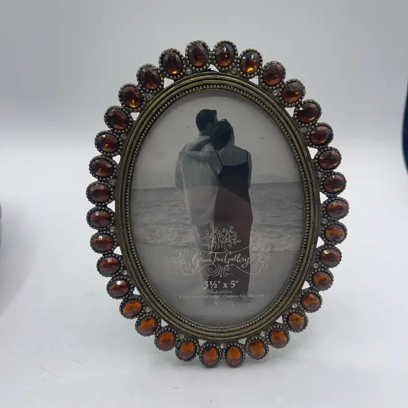 rhinestone Oval Frame Holds 3 1/2 X 5 Picture