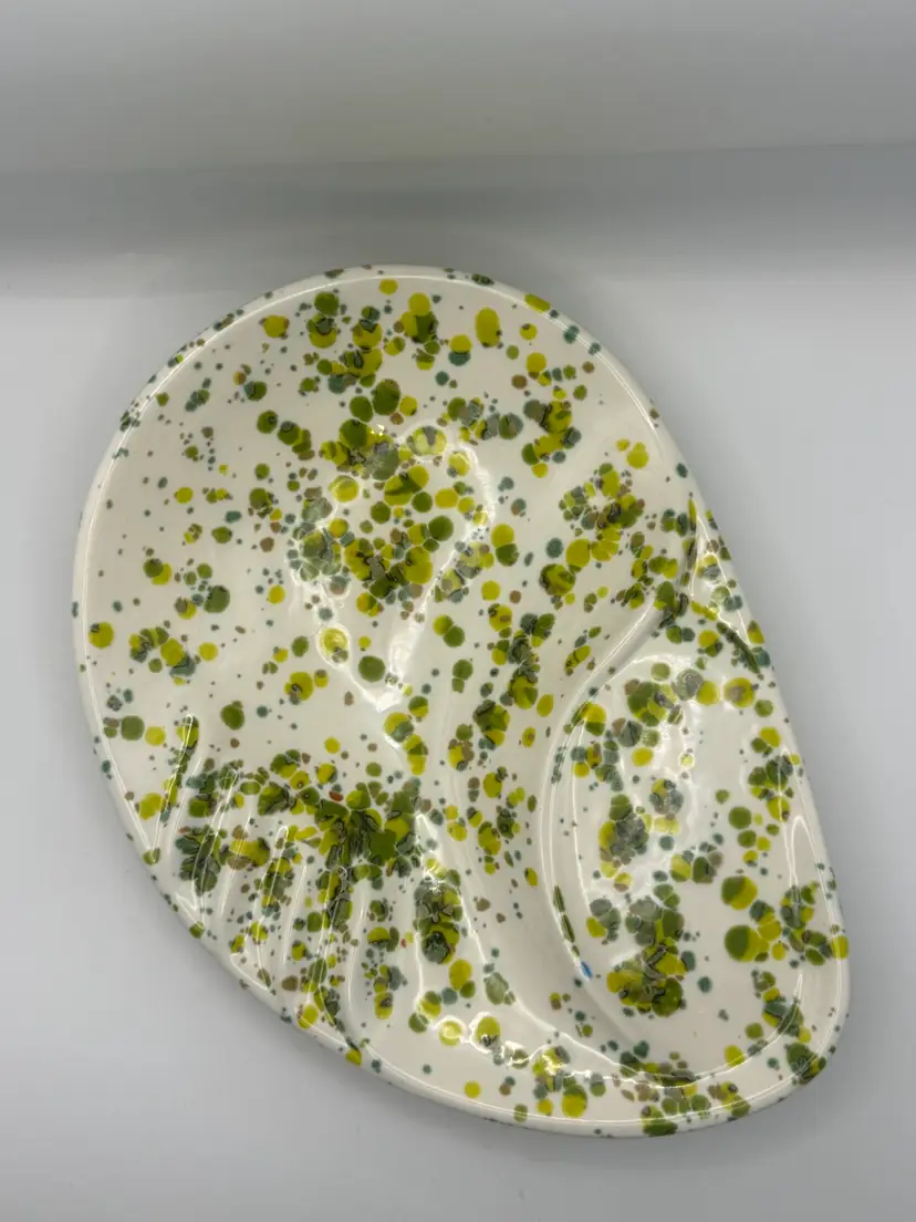 Vintage MCM Ceramic Speckled Leaf Shaped Ask Tray 9” X 6.5”