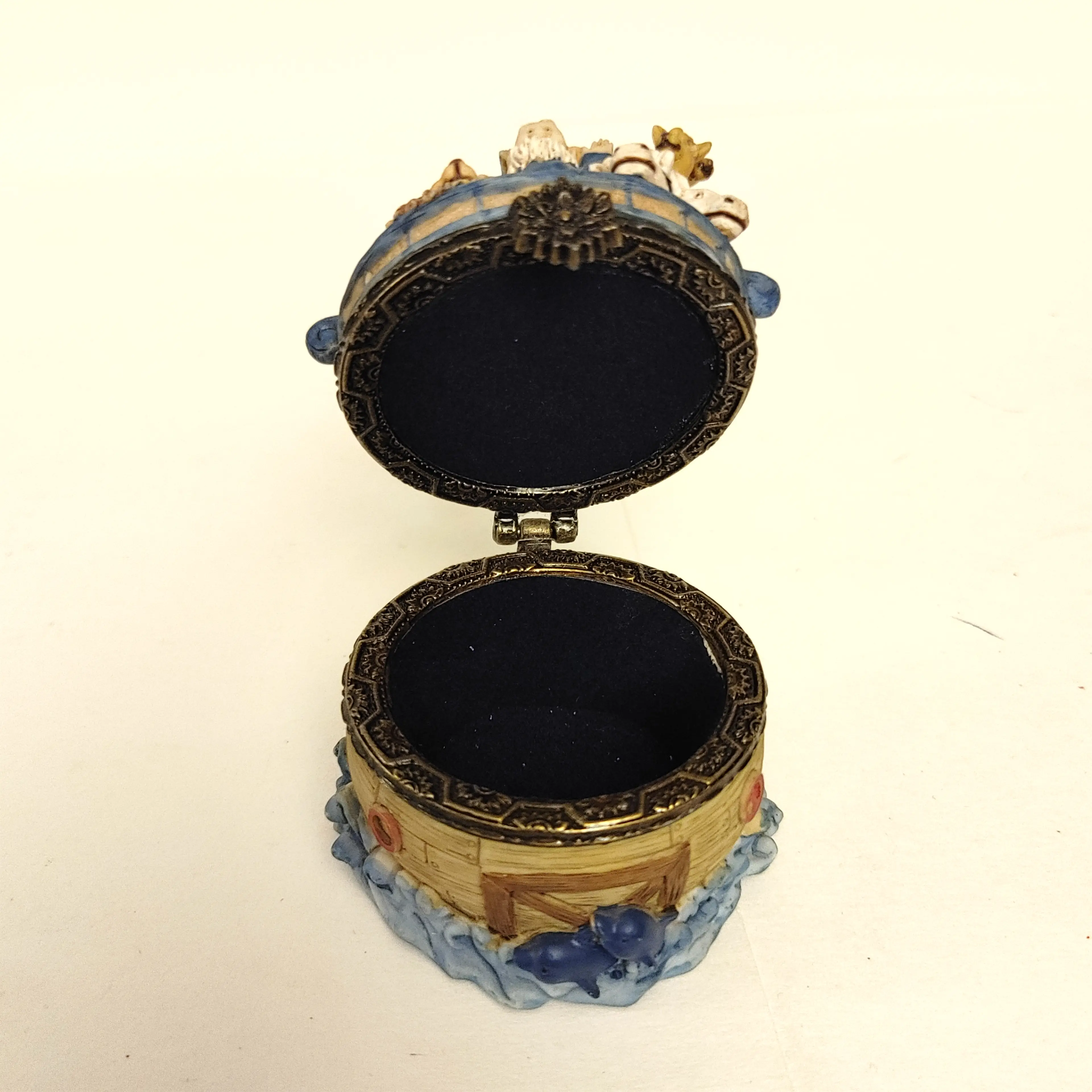 Image 4 of 6