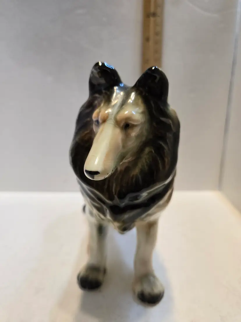 Vintage Glazed Ceramic Collie Figurine – Standing Rough Coat Lassie Dog, Unmarked
