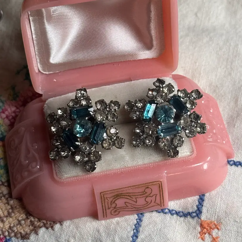 Vintage Clip On Earrings