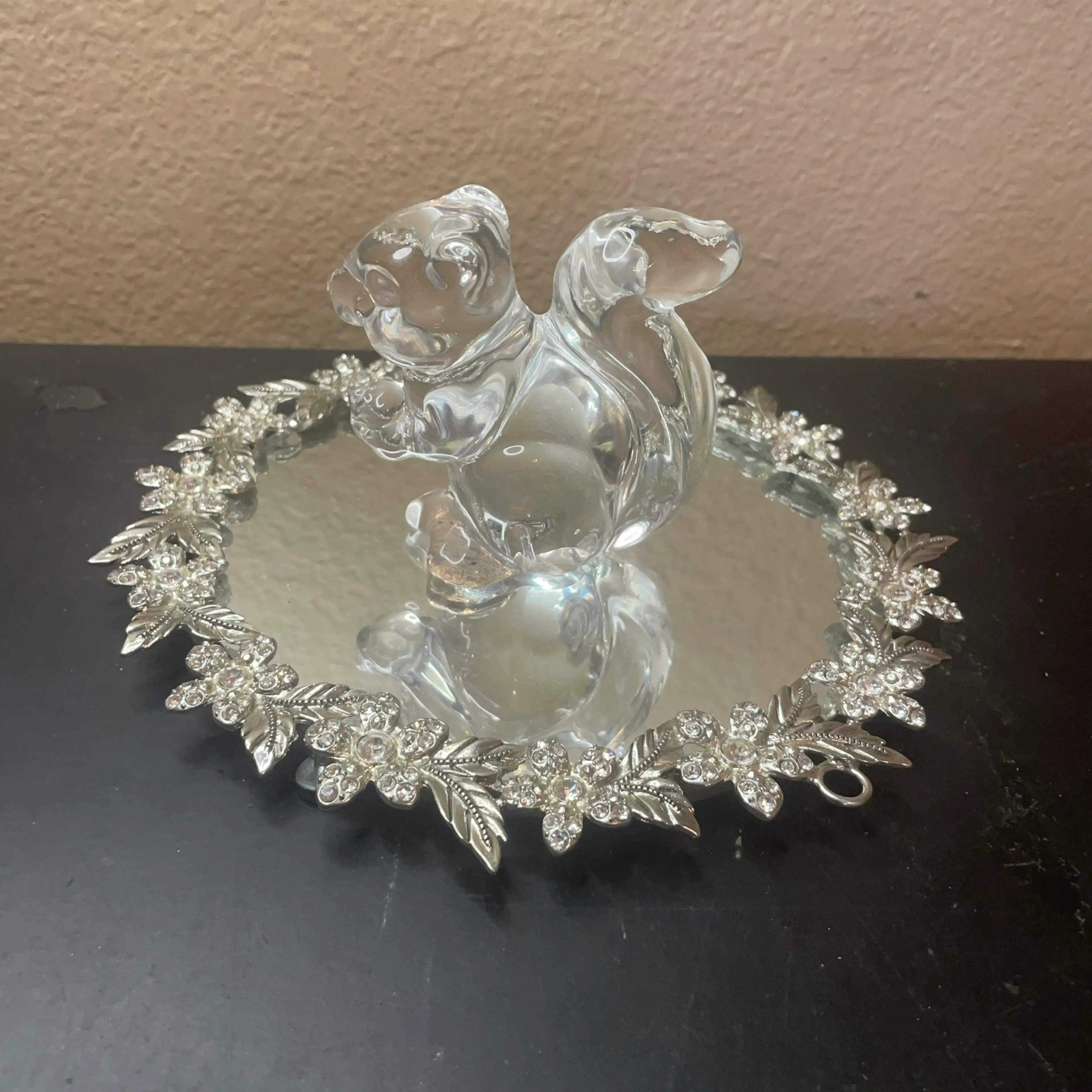 Image 2 of 6