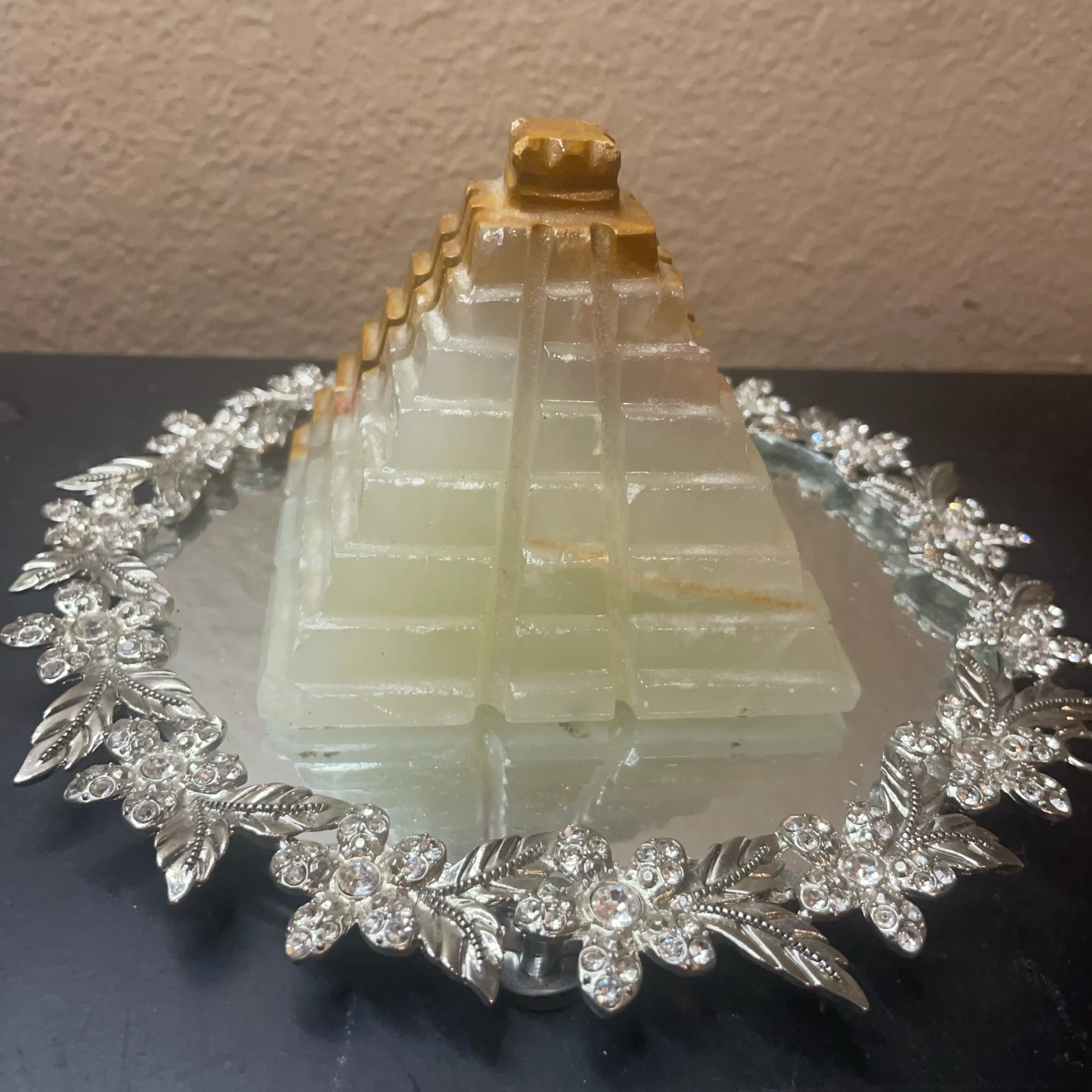 Image 2 of 6