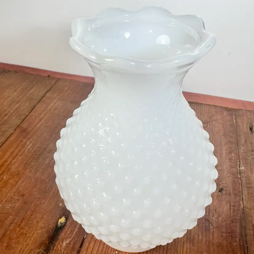 Vintage White Milk Glass Hobnail Hurricane Lamp Shade Scalloped Top Rim 7” Tall