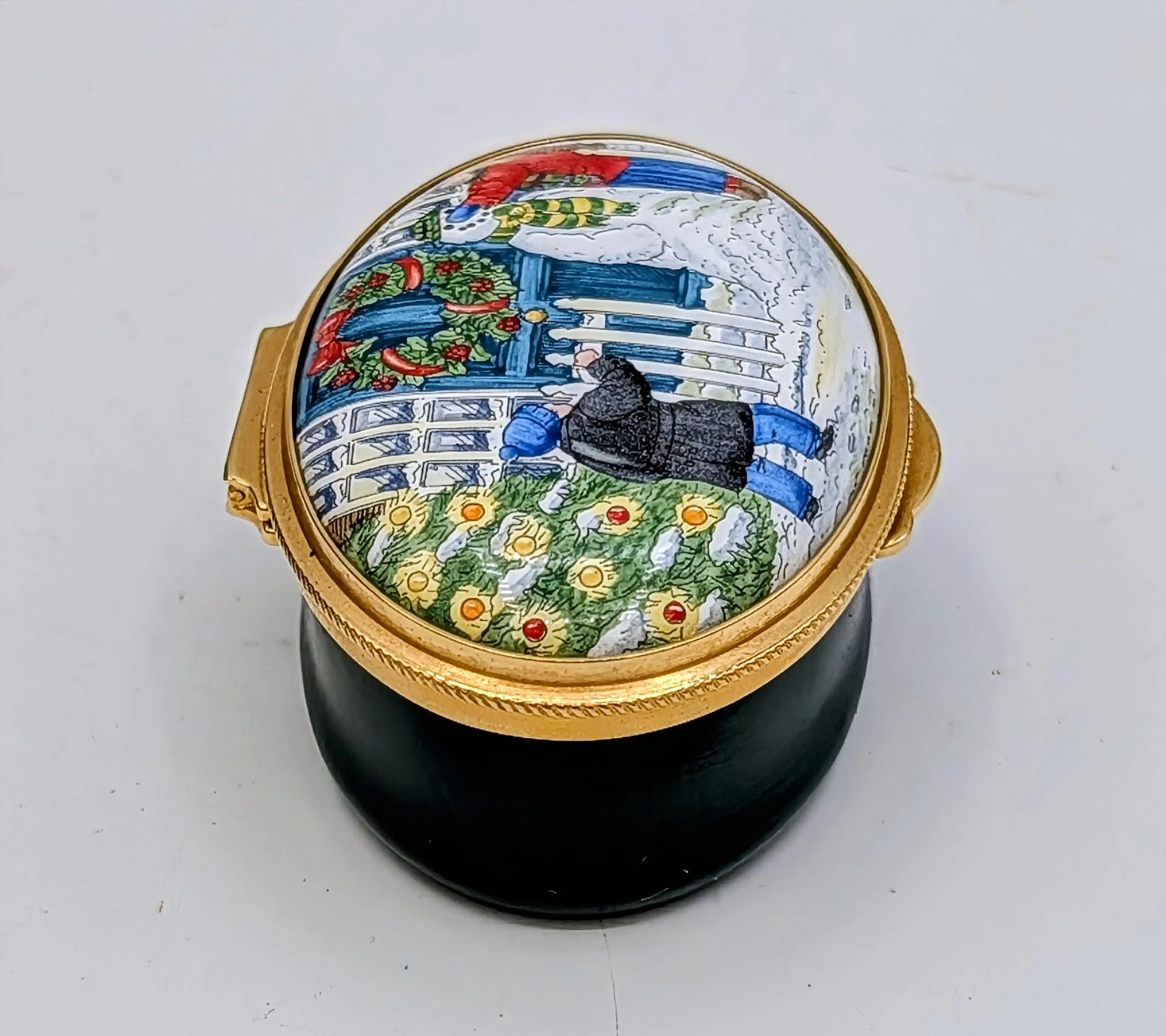 Image 4 of 9