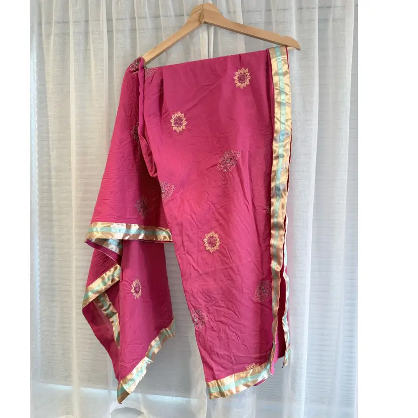 38” X 80” Bright Pink Wrap