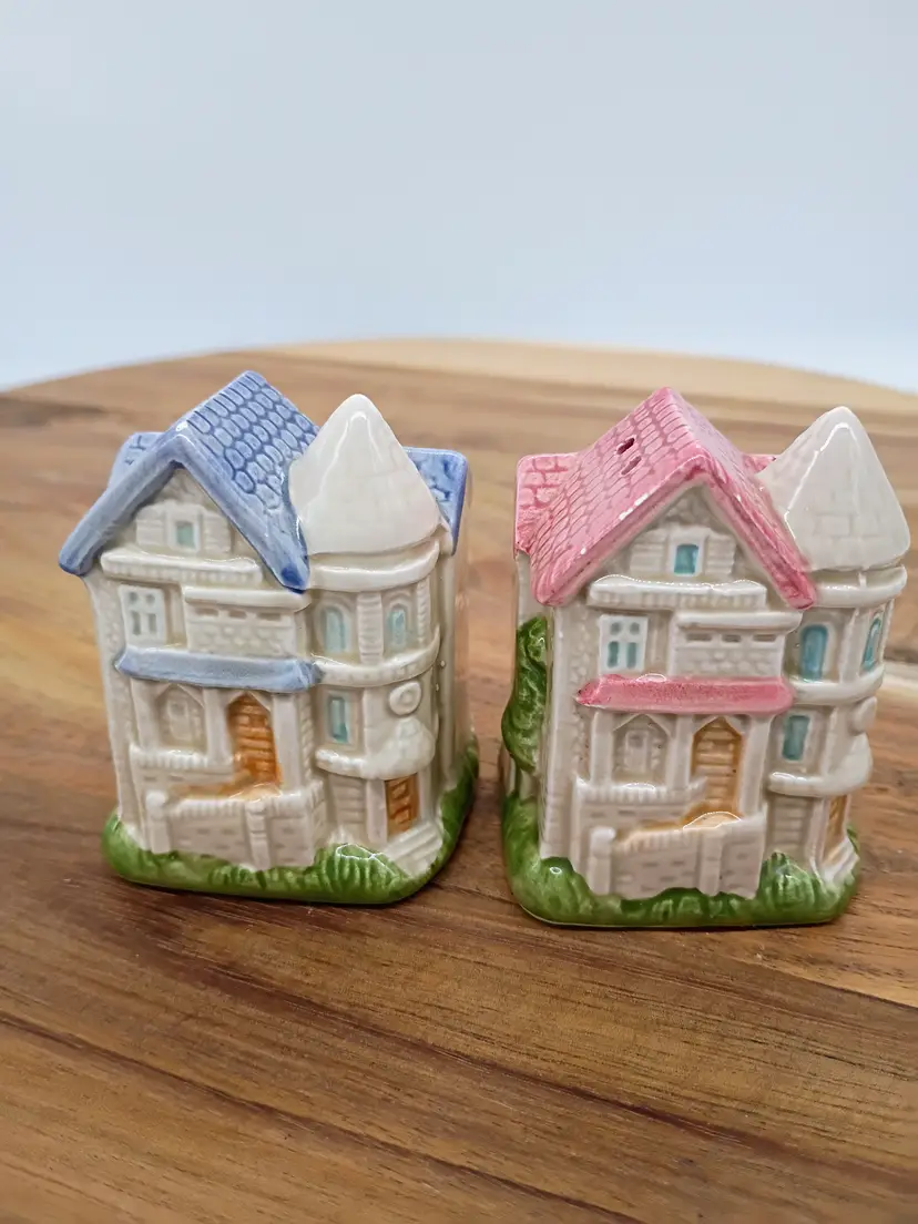 Ceramic Victorian / San Francisco Style Row House Salt and Pepper Shaker Set.