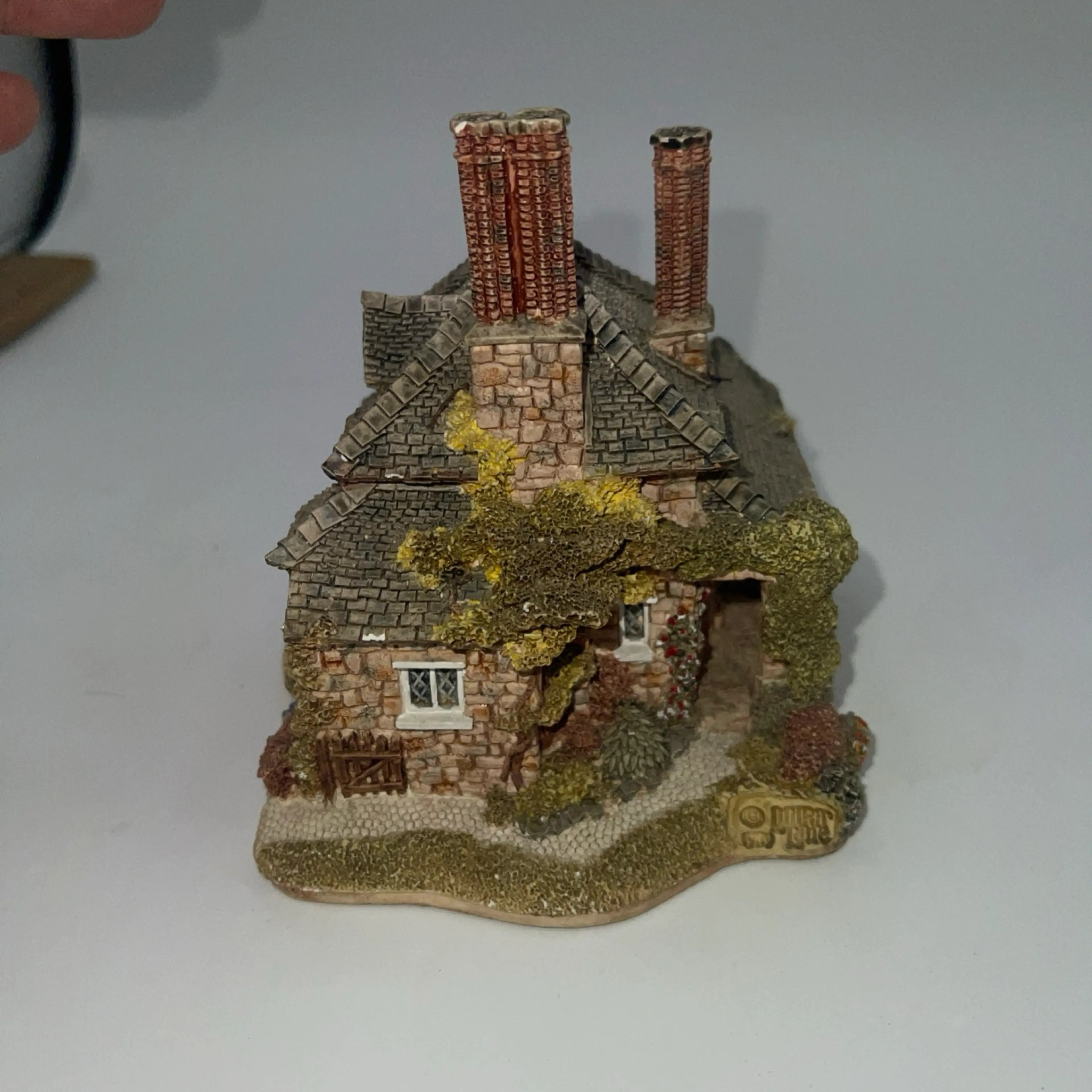 Image 4 of 5