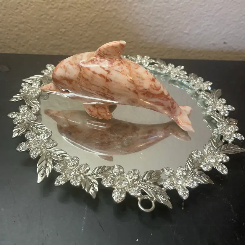 Gorgeous Carved Variegated Onyx 5” Dolphin Sculpture From Italy