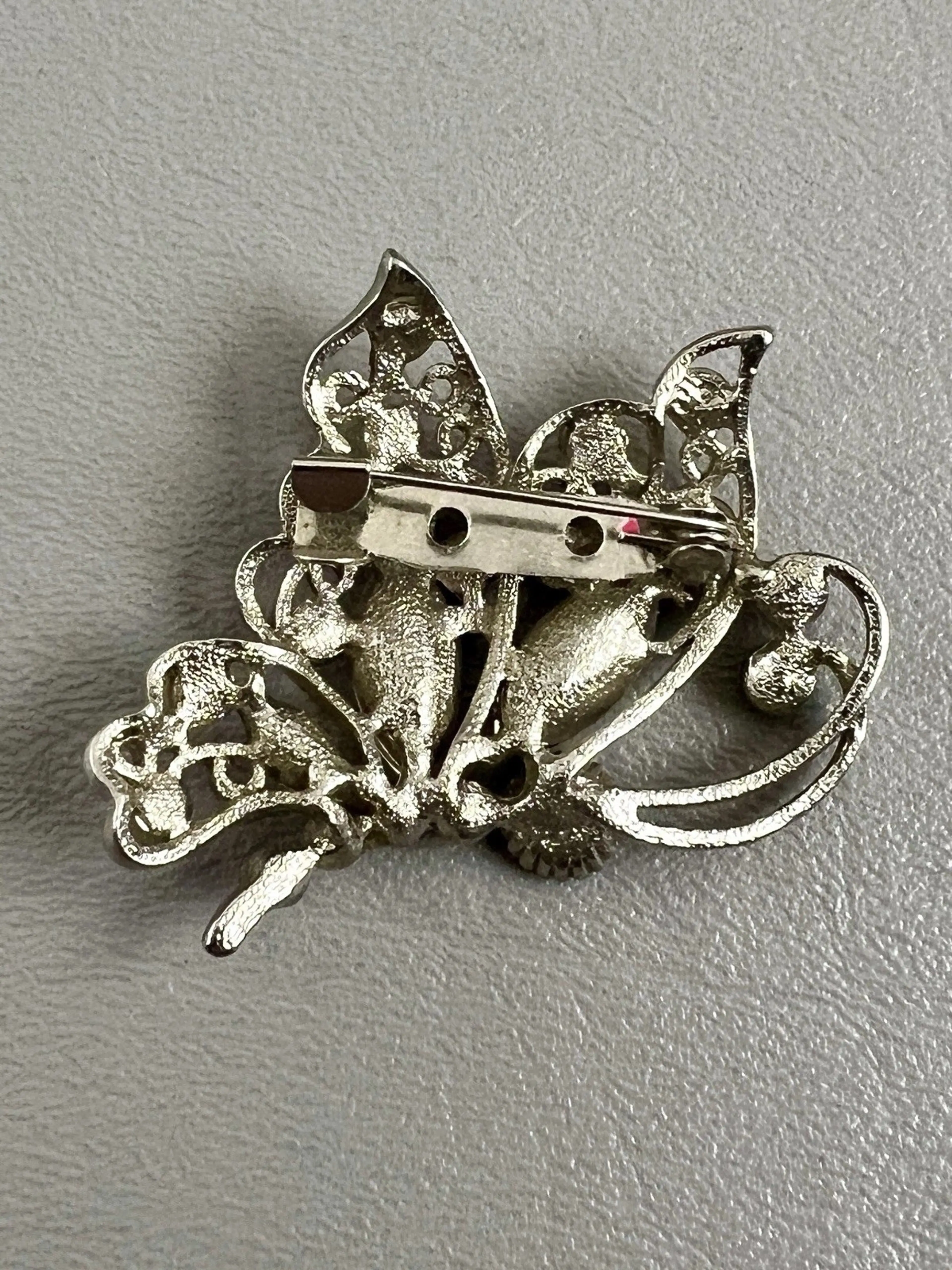 Image 4 of 4