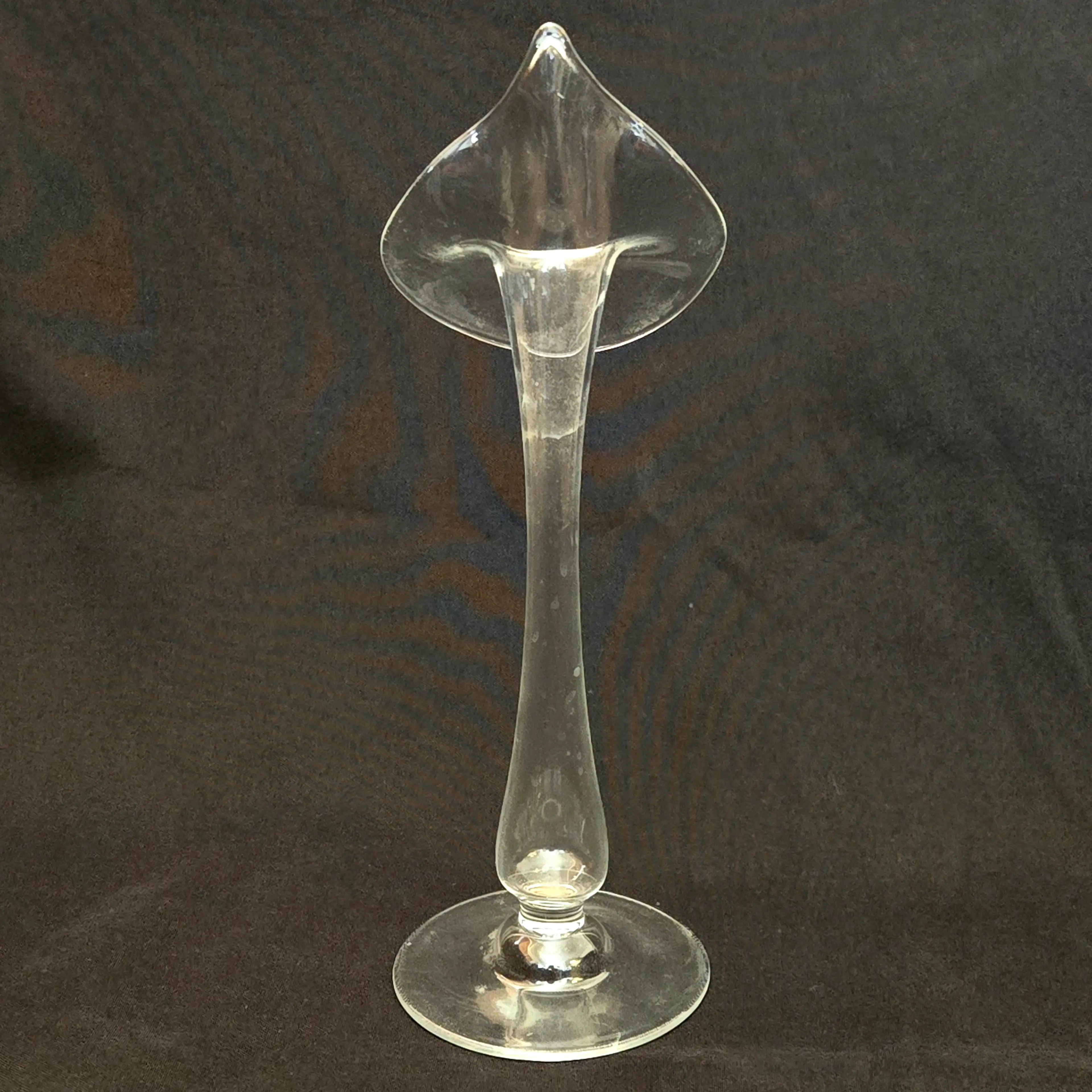 Image 3 of 18