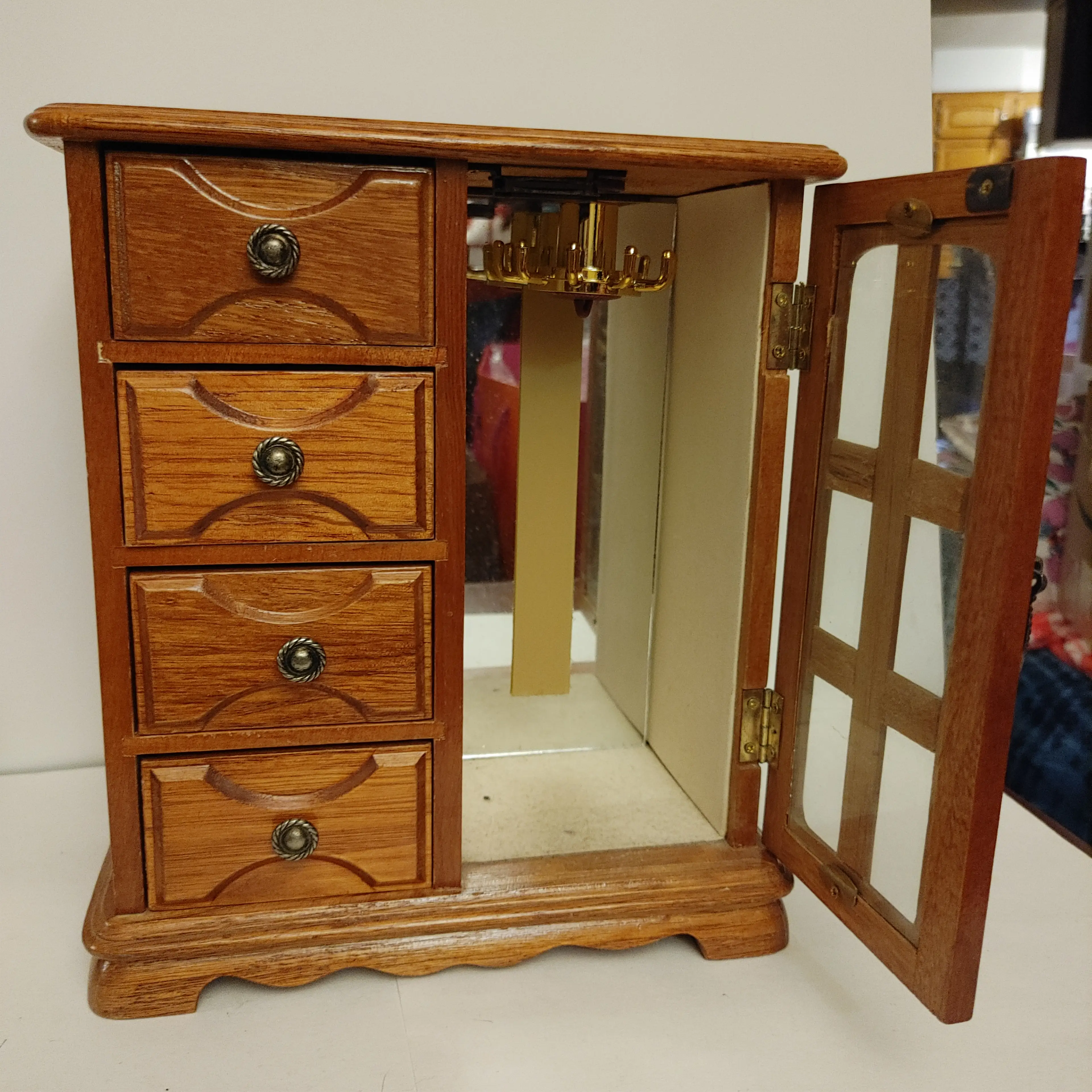 Image 2 of 4