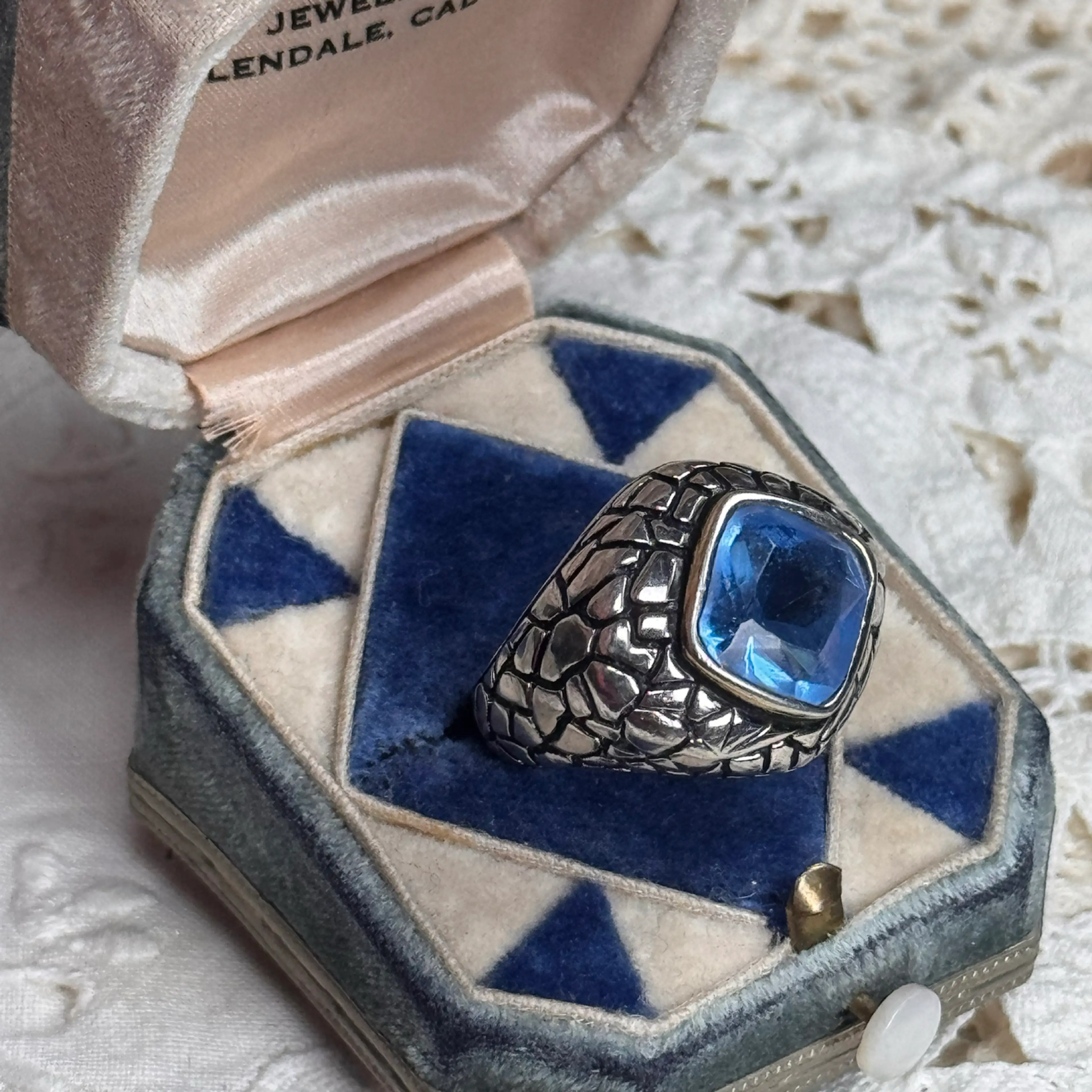 Image 3 of 3