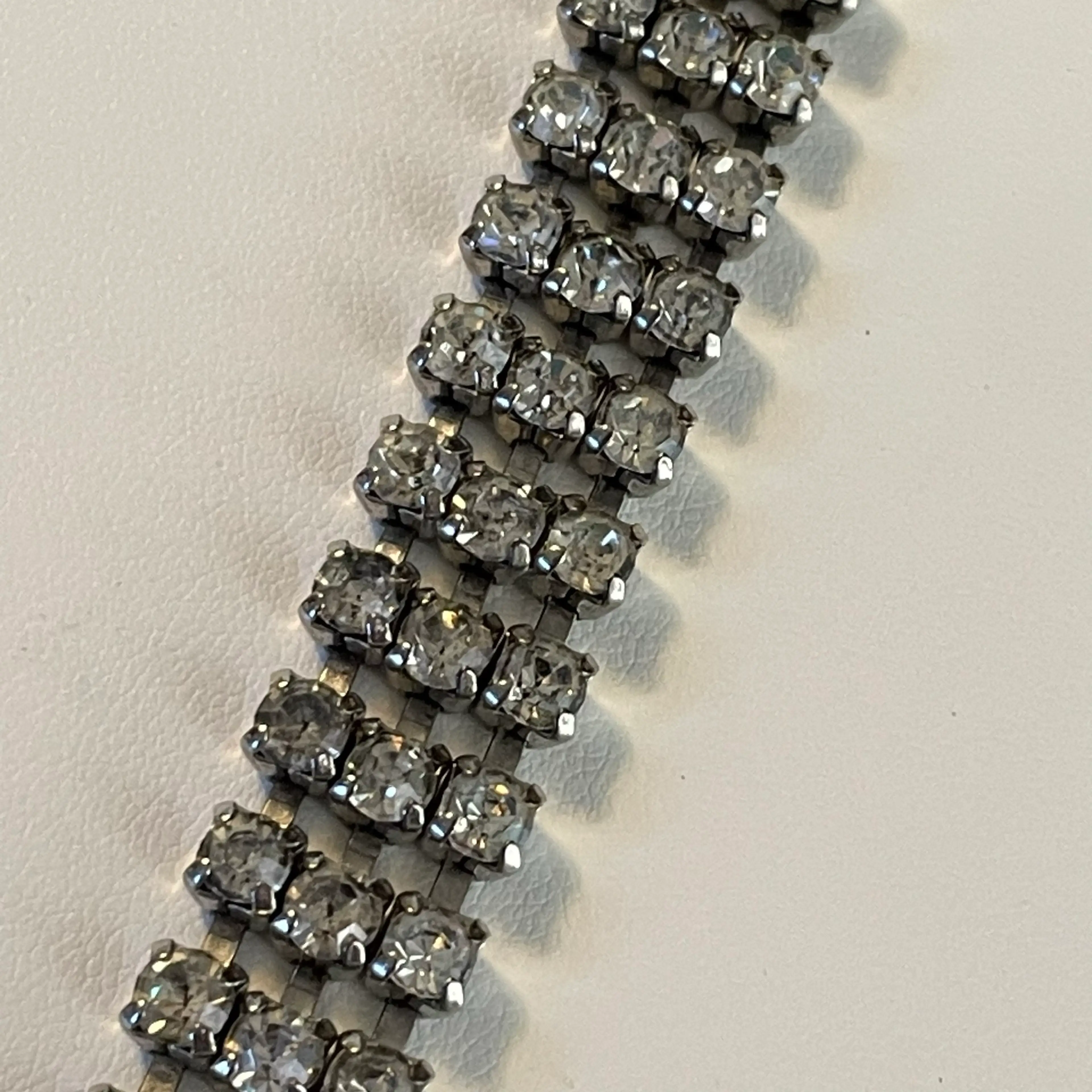 Image 2 of 6