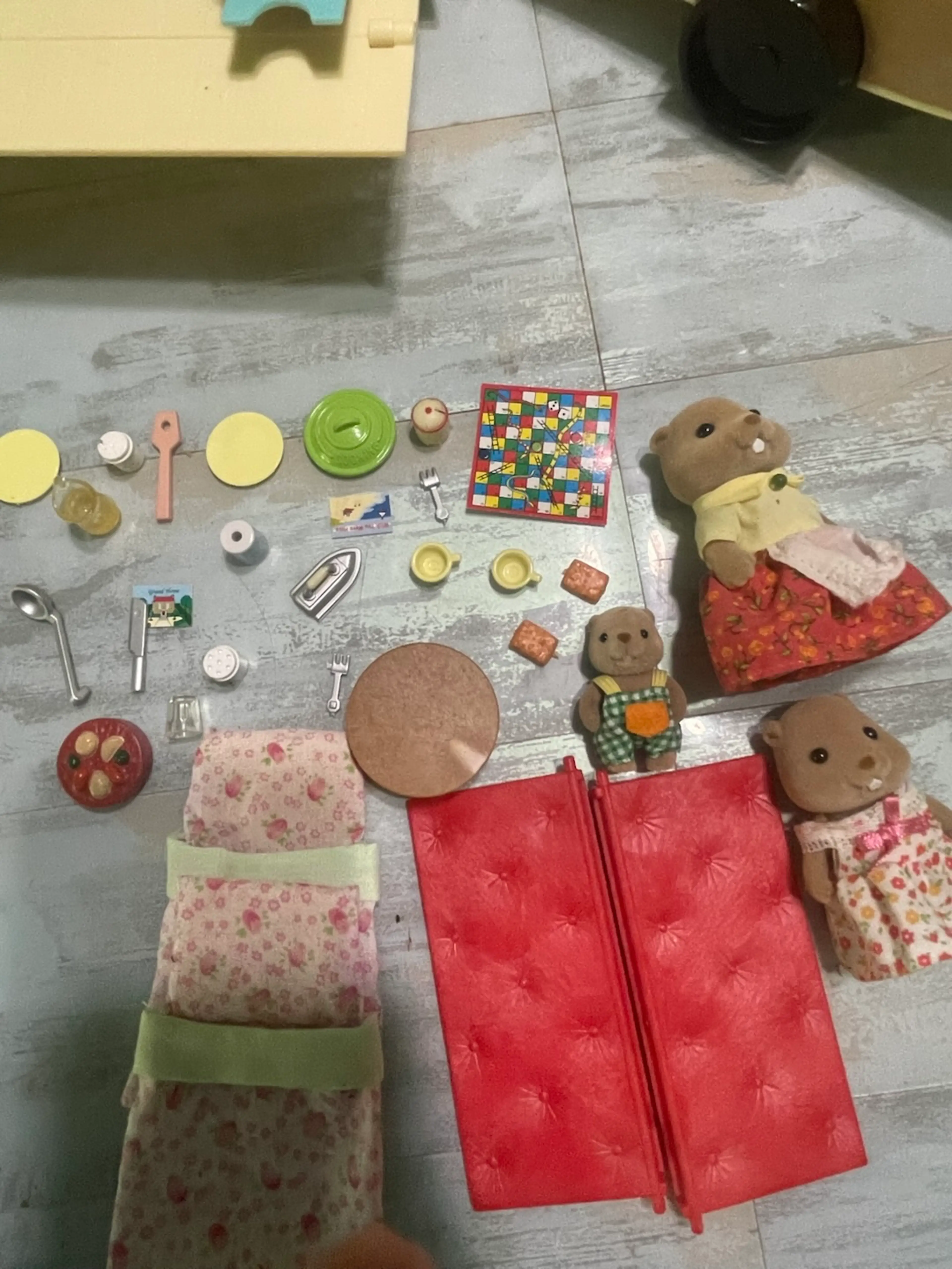 Image 4 of 8