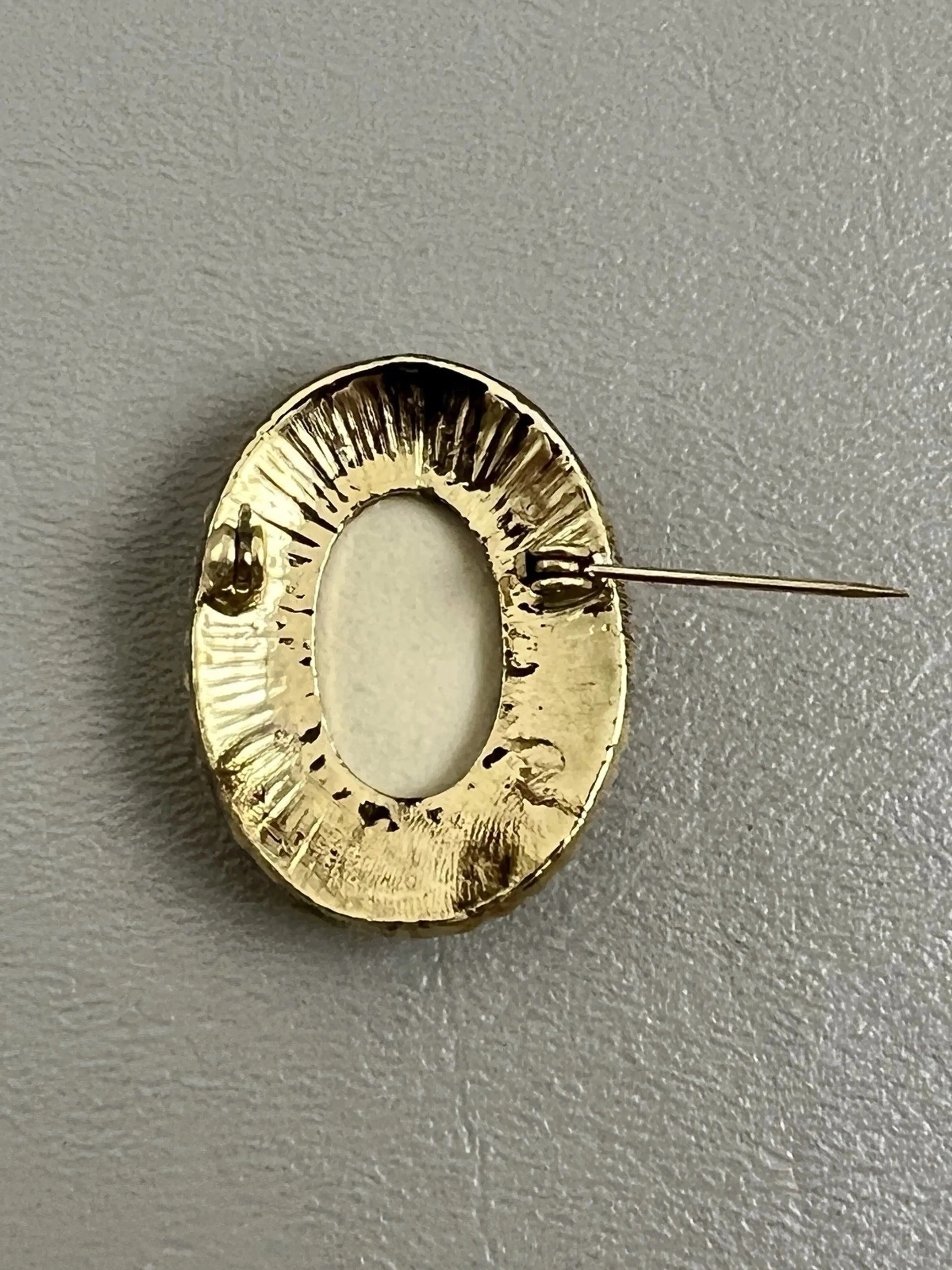 Image 4 of 4